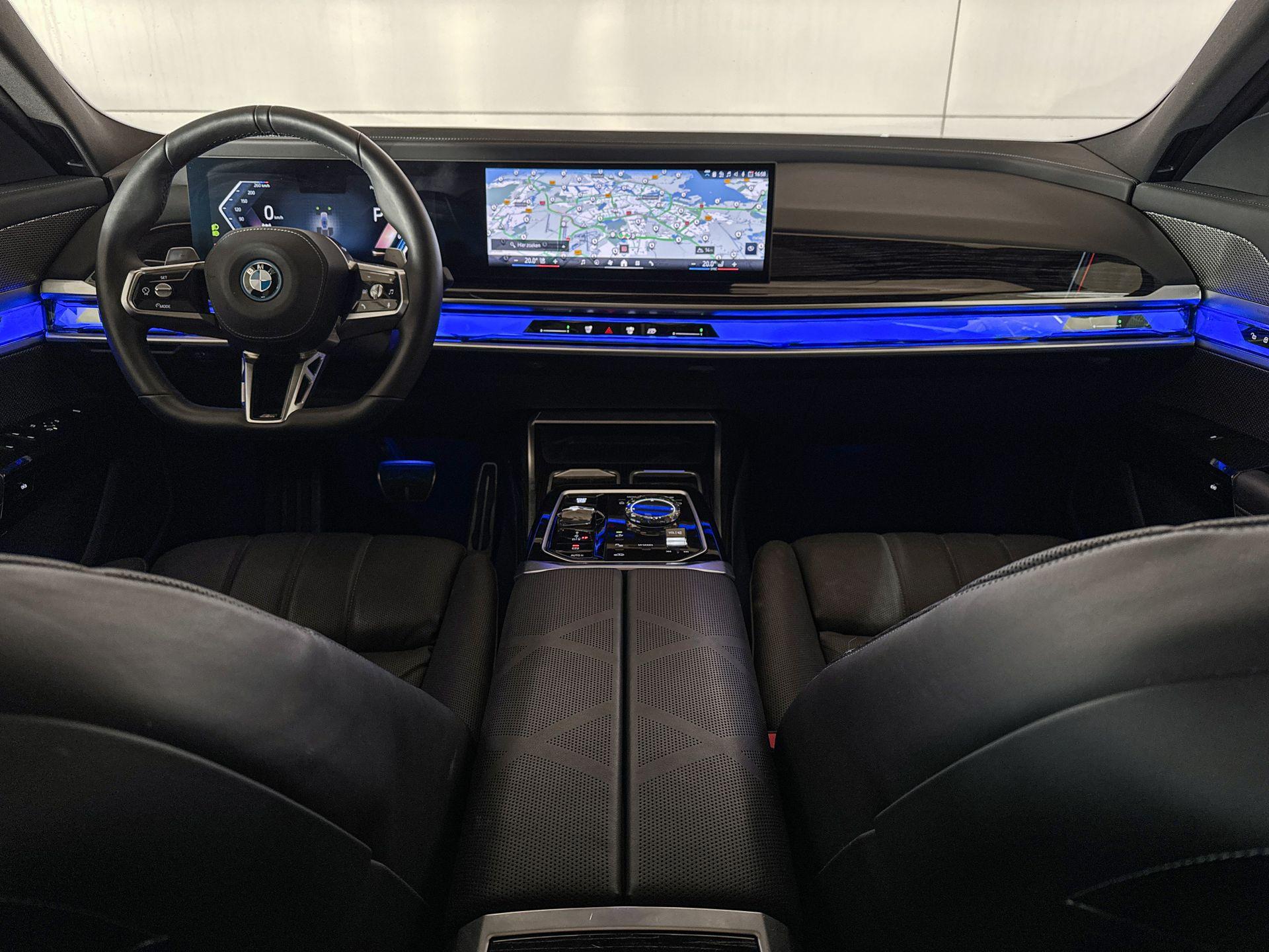 Foto van BMW 750e xDrive