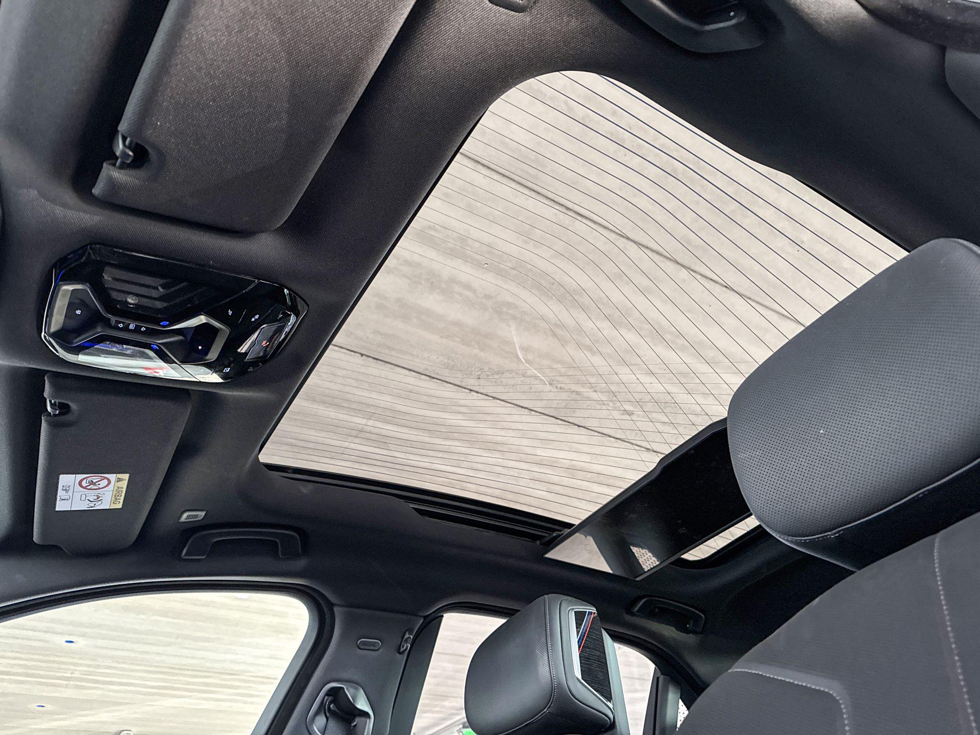 Foto van BMW 750e xDrive