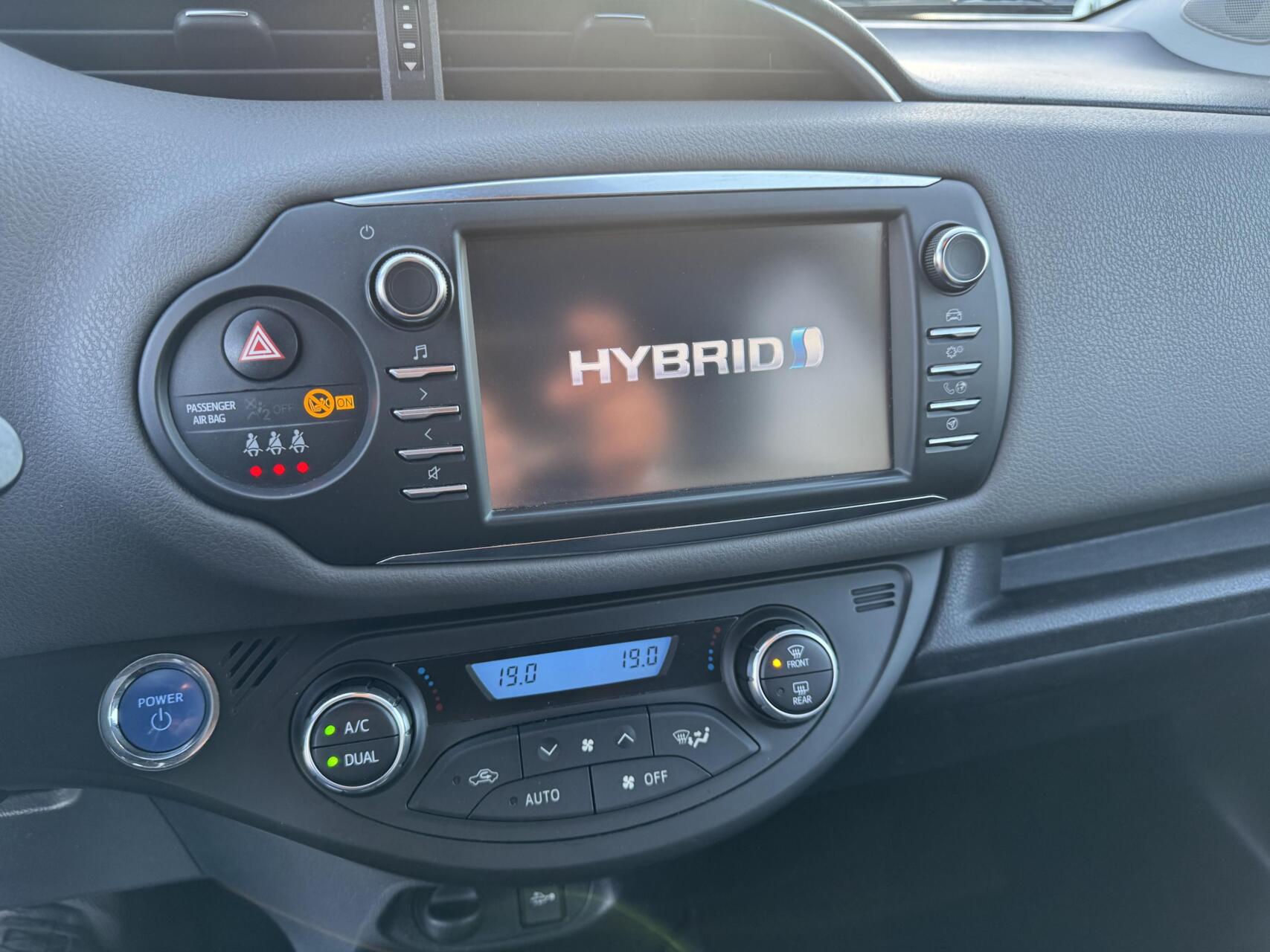 Foto van Toyota Toyota Yaris Hybrid