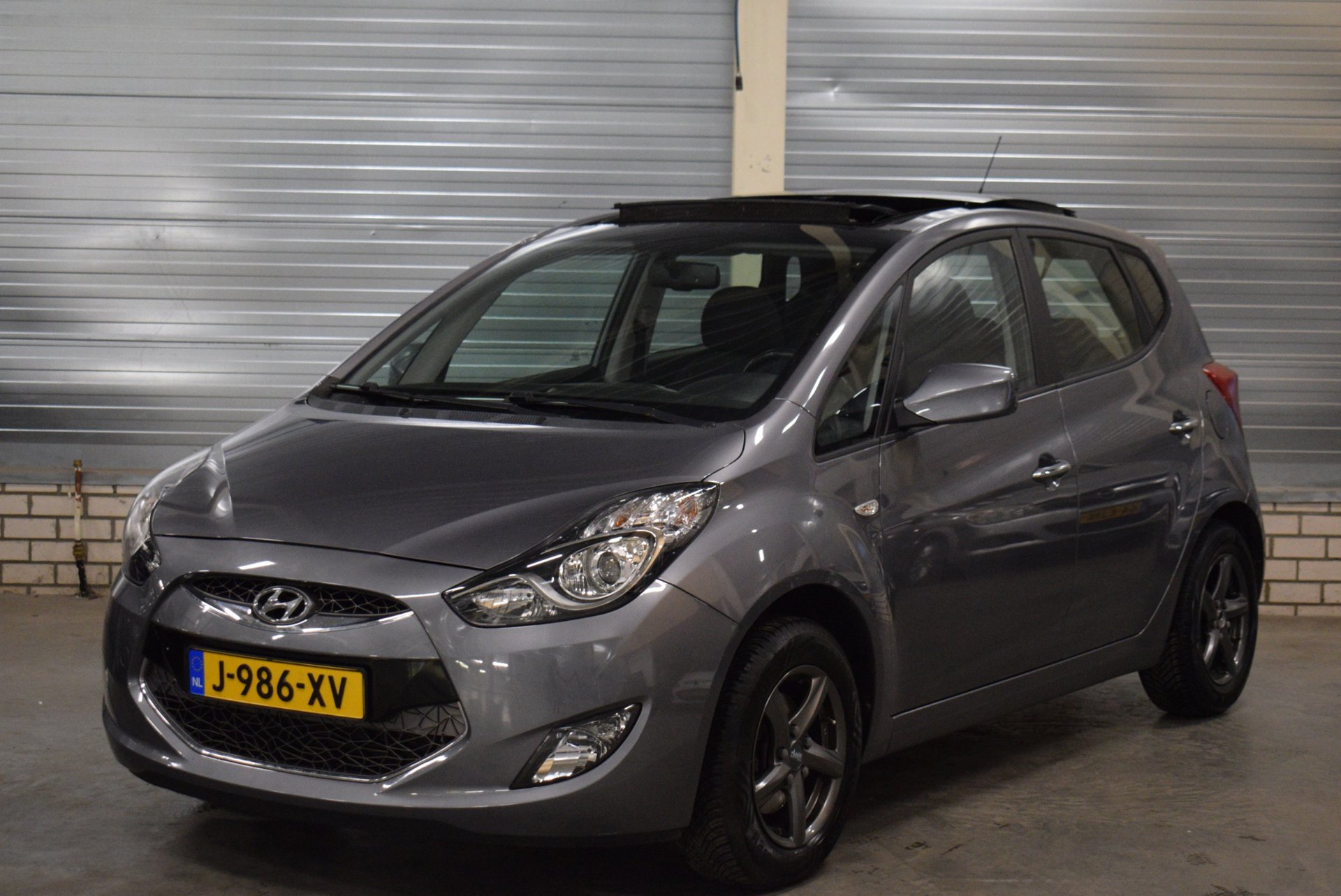 Hyundai Ix20 1.6i i-Catcher + Panoramadak|Navigatie|Bluetooth|Camera|Trekhaak| 2014 - voorkant