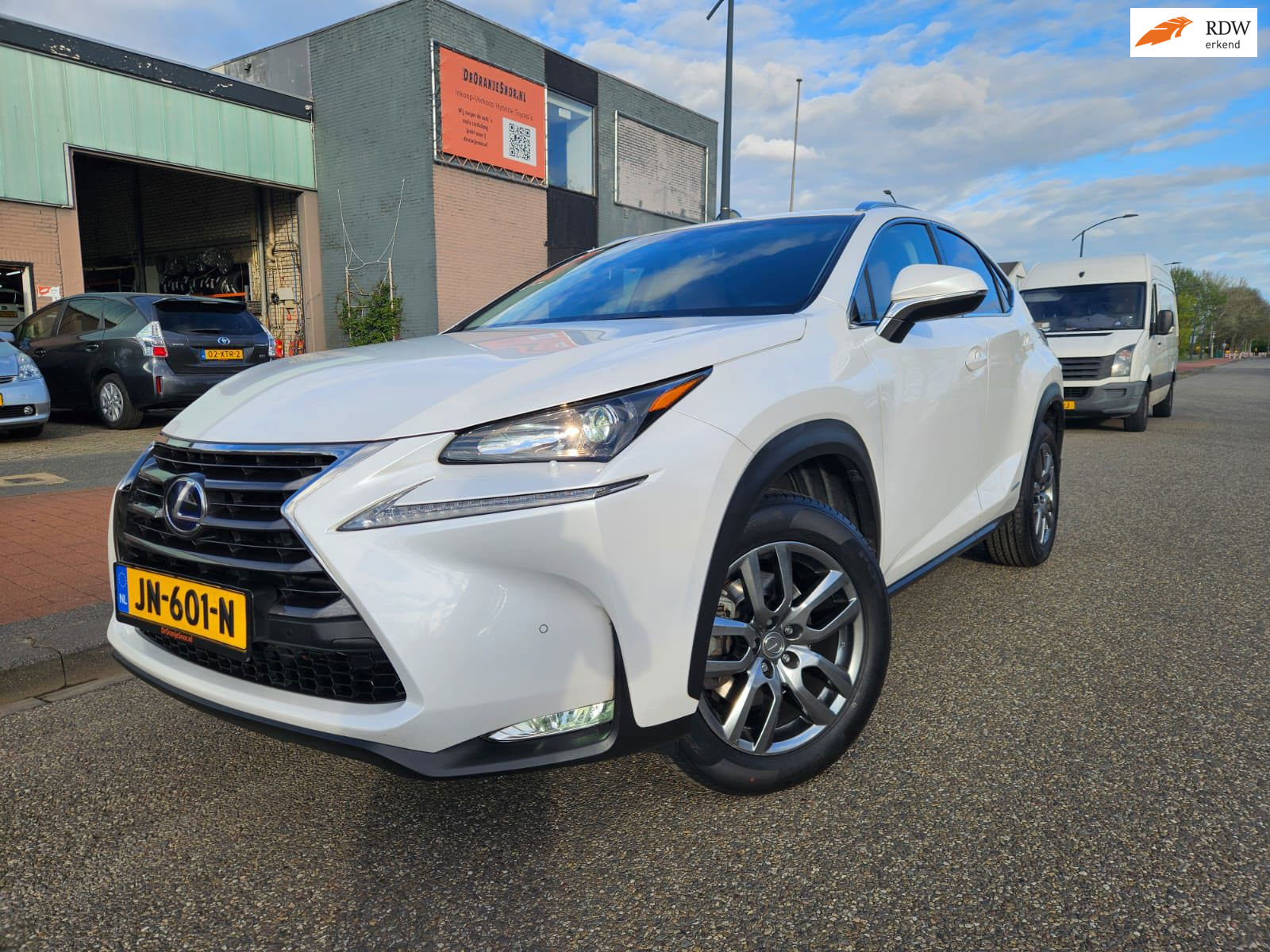 Foto van LEXUS LEXUS NX300H