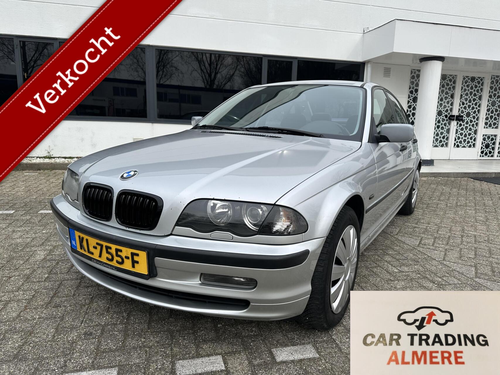 BMW 320d 320d Executive AUTOMAAT INRUILKOOPJE  NAP €1555 2001 - voorkant