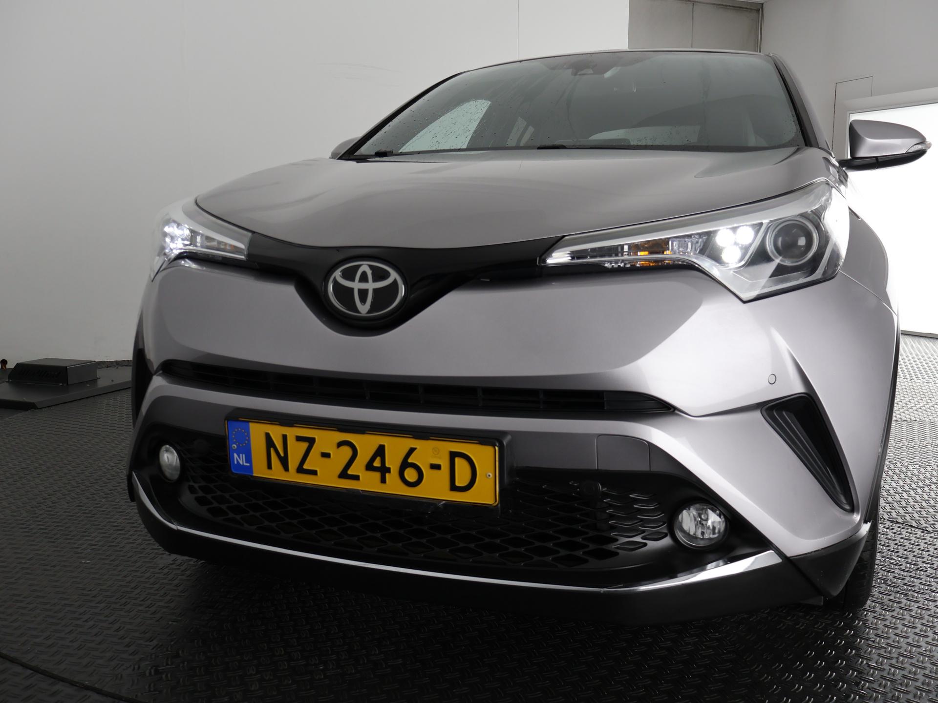 Foto van Toyota Toyota C-hr