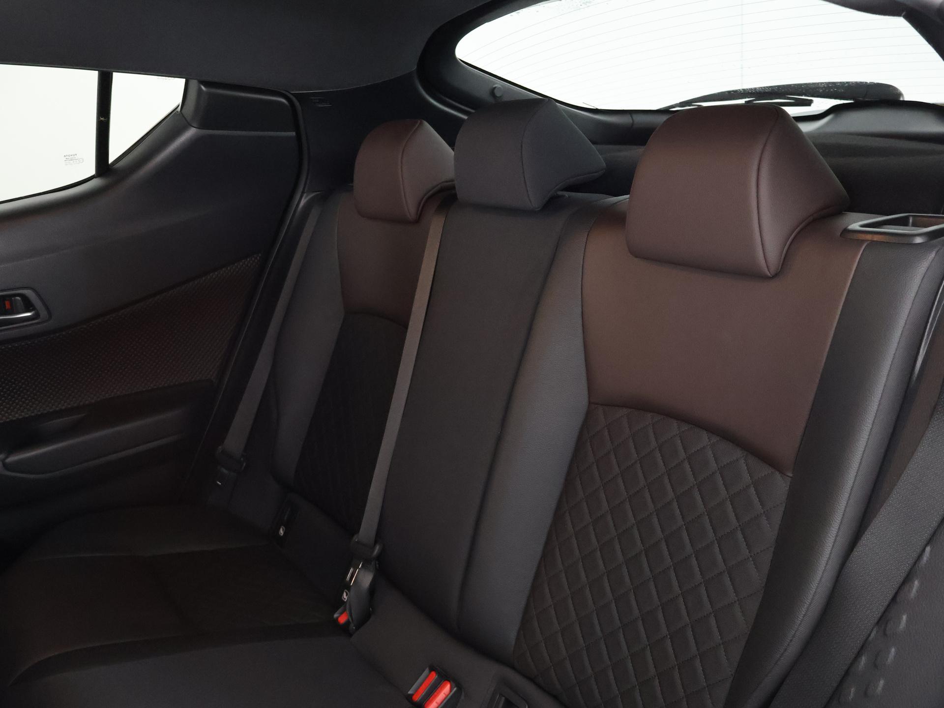 Foto van Toyota Toyota C-hr
