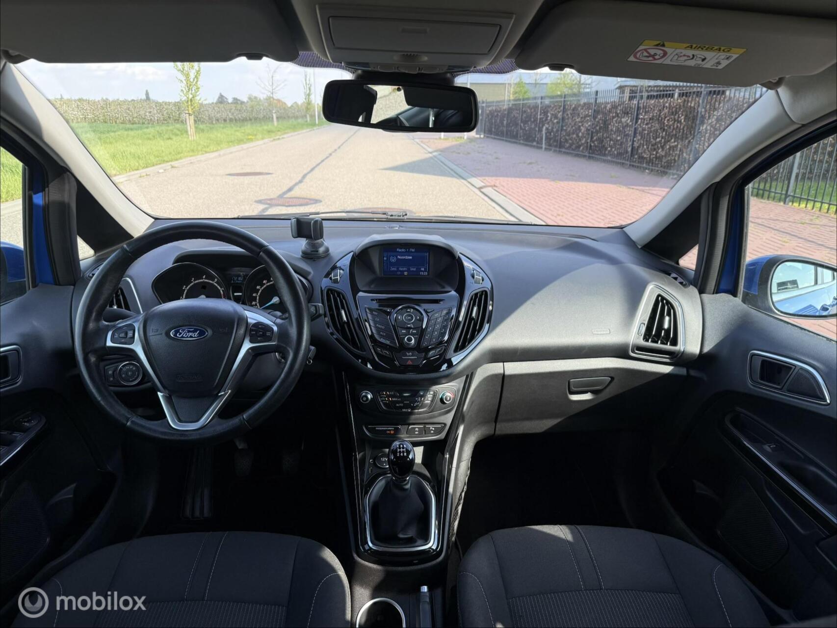 Foto van Ford B-max