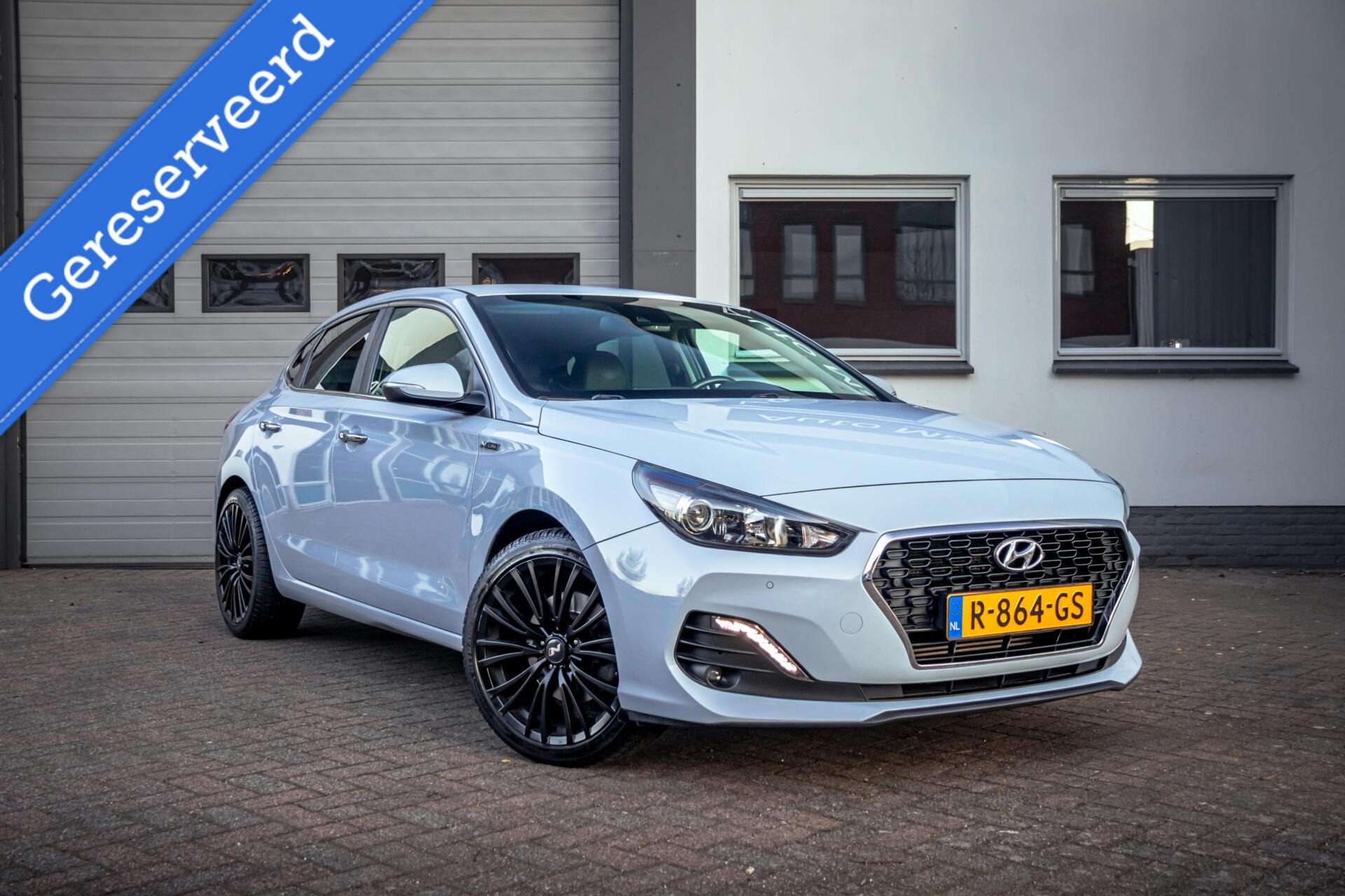 Hyundai I 30 Fastback 1.4 T-GDI Premium|Keyless|Half-Leder|Trekhaak 2018 - voorkant