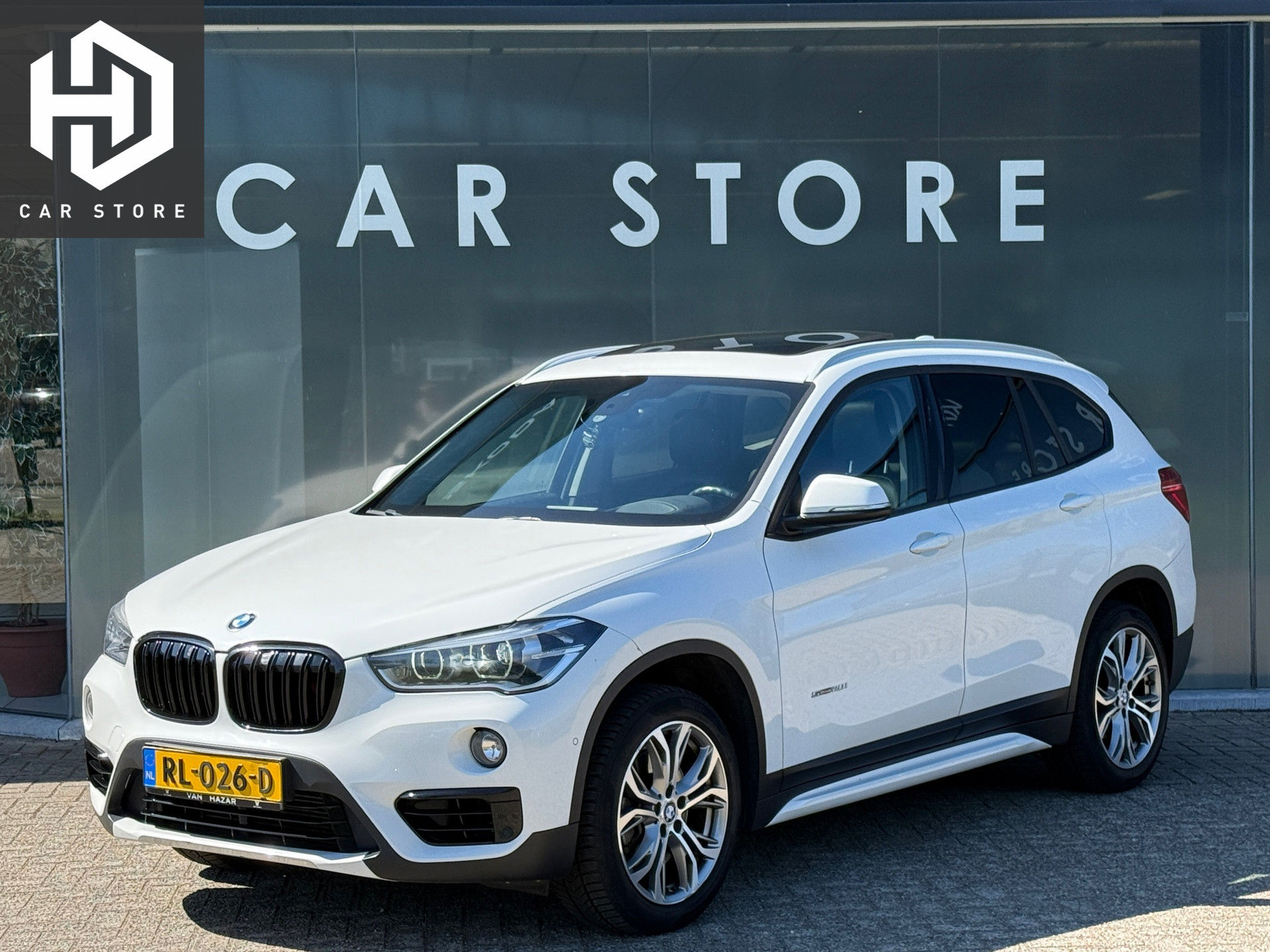 Foto van BMW X1 SDRIVE20I