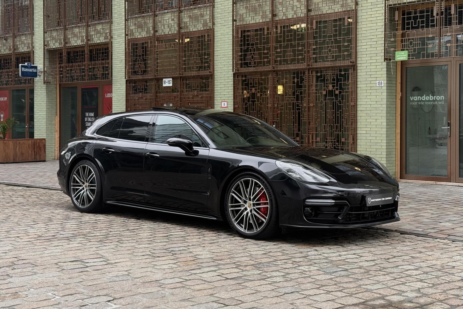 Foto van PORSCHE PANAMERA 4