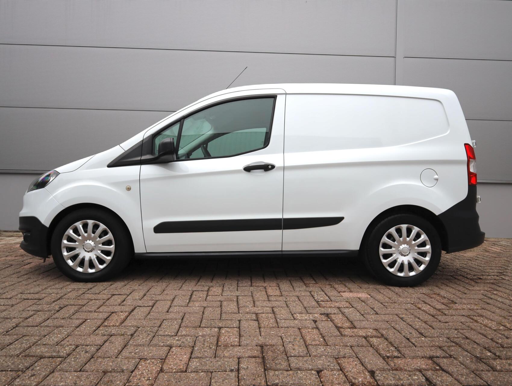 Foto van Ford Transit Courier