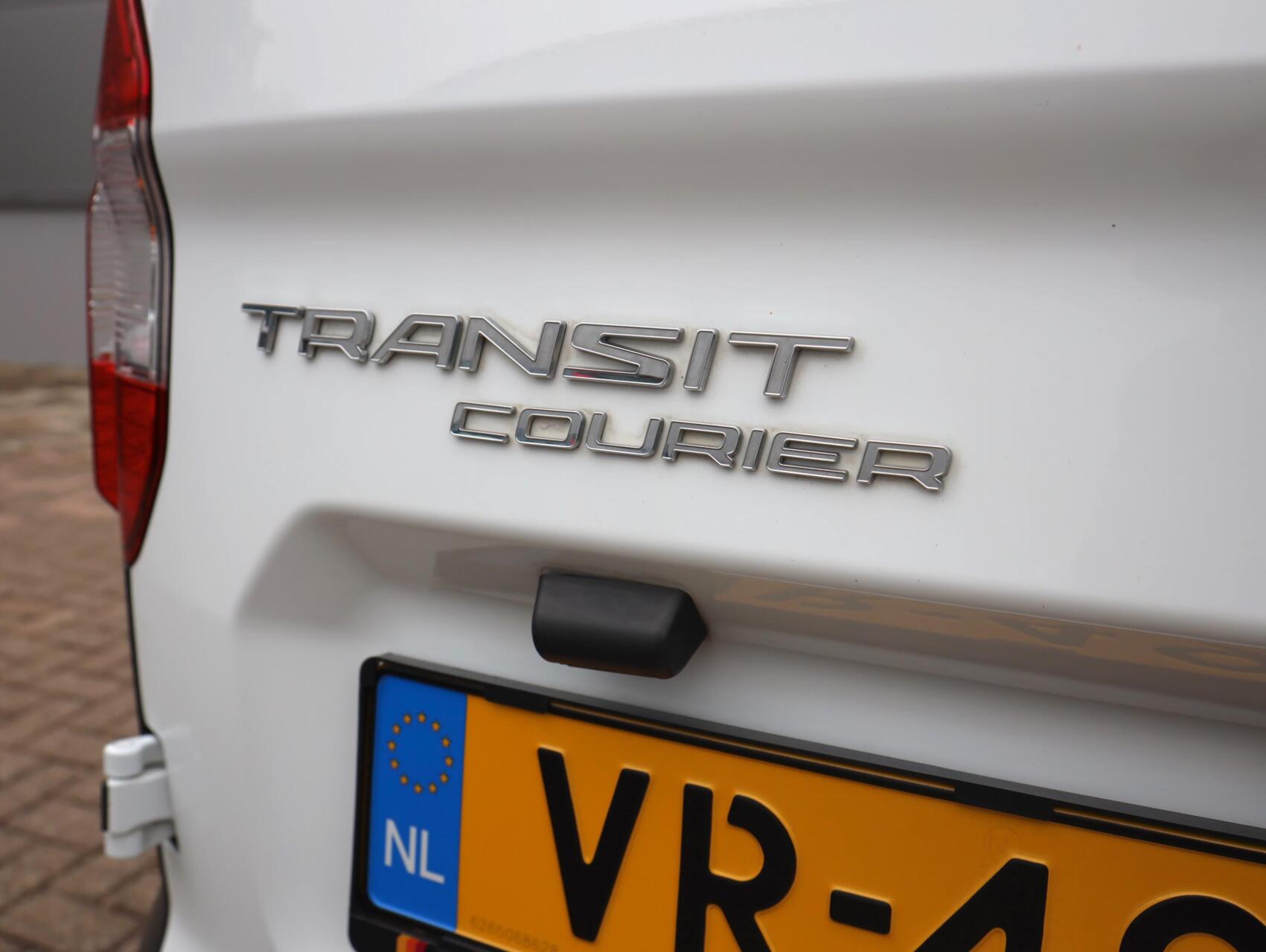 Foto van Ford Transit Courier