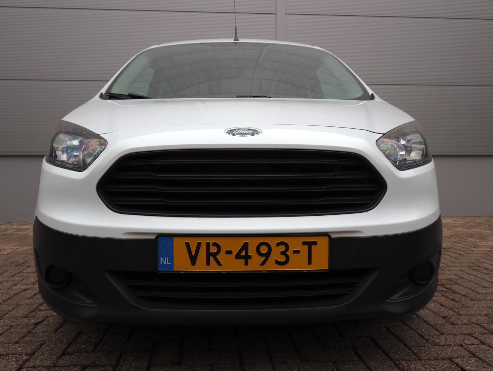Foto van Ford Transit Courier