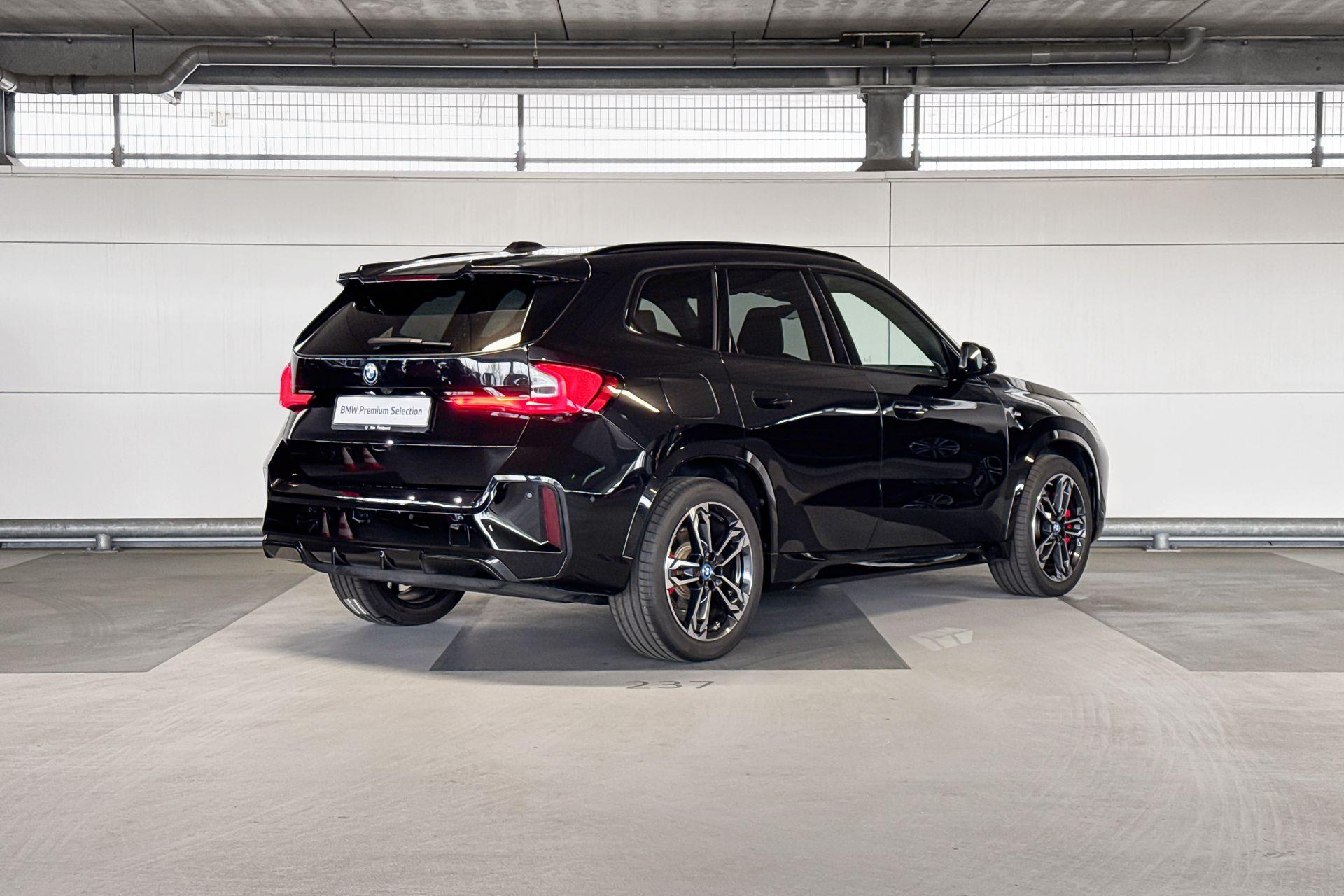 Foto van BMW Ix1 Edrive20