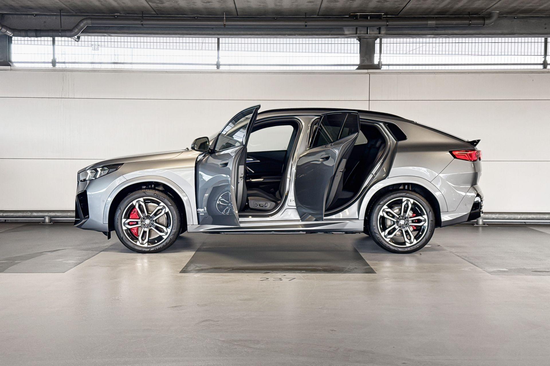 Foto van BMW Ix2 Edrive20