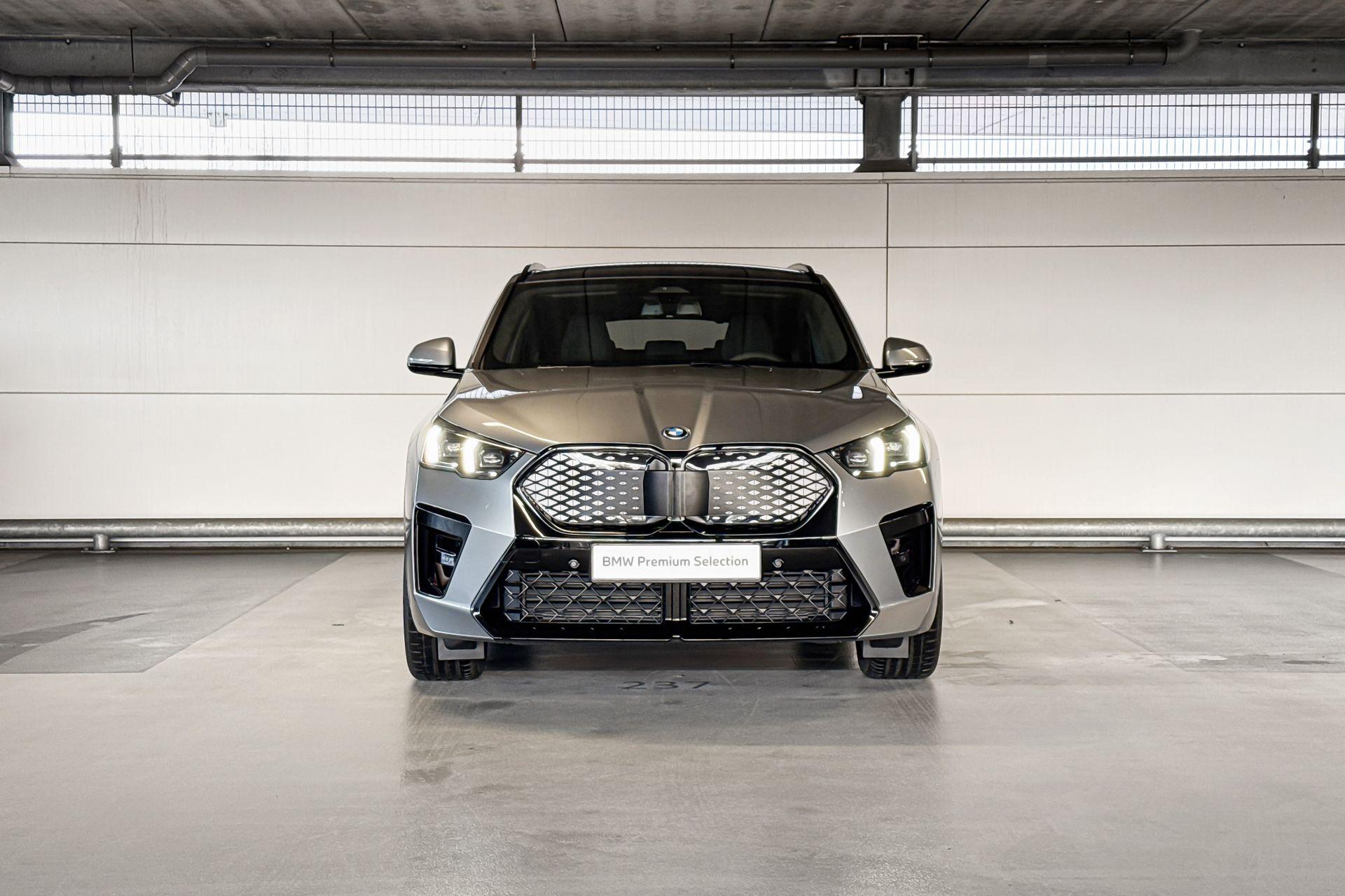 Foto van BMW Ix2 Edrive20