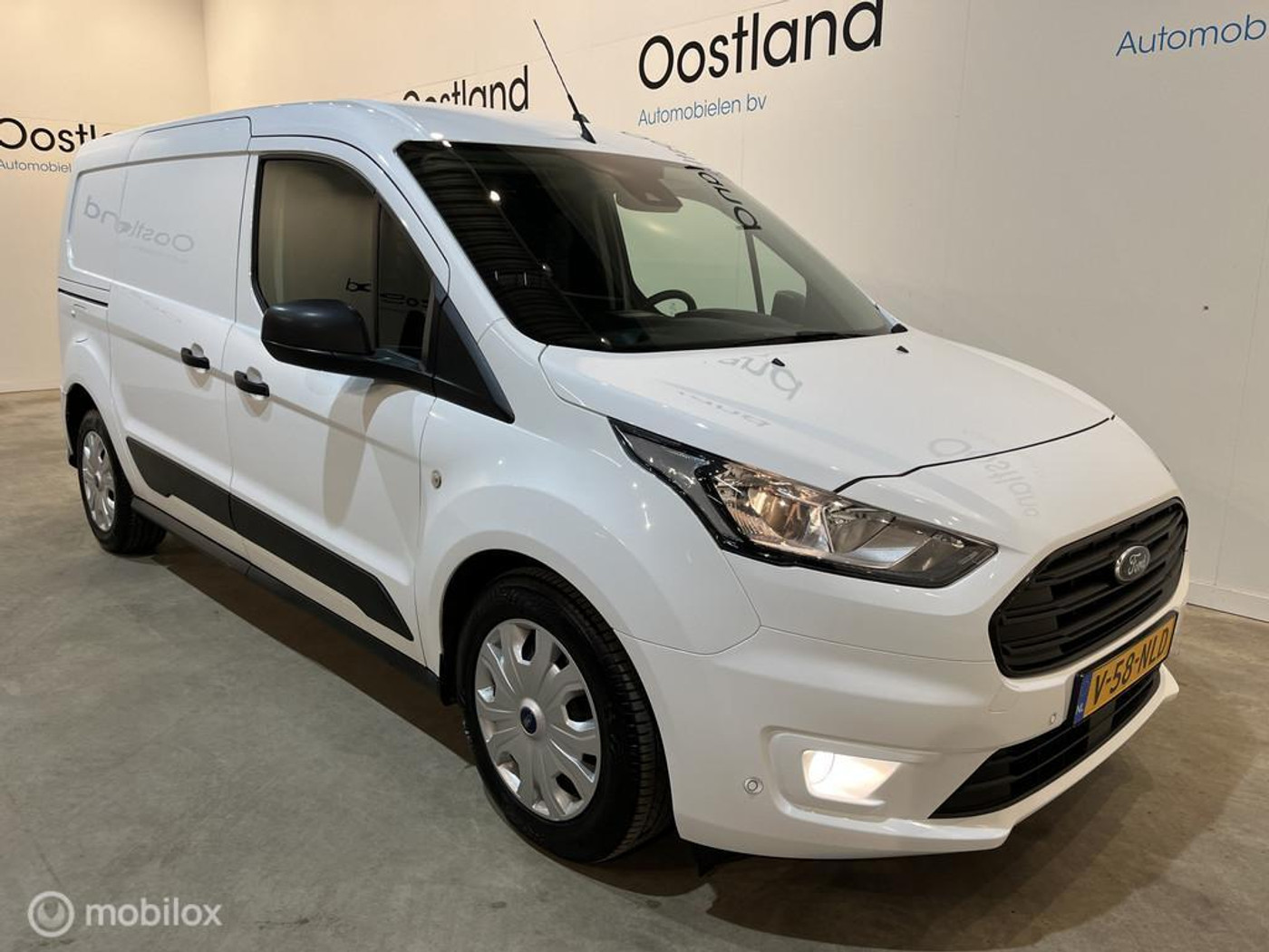 Ford Transit Connect 1.5 EcoBlue L2 Trend 2021 - voorkant
