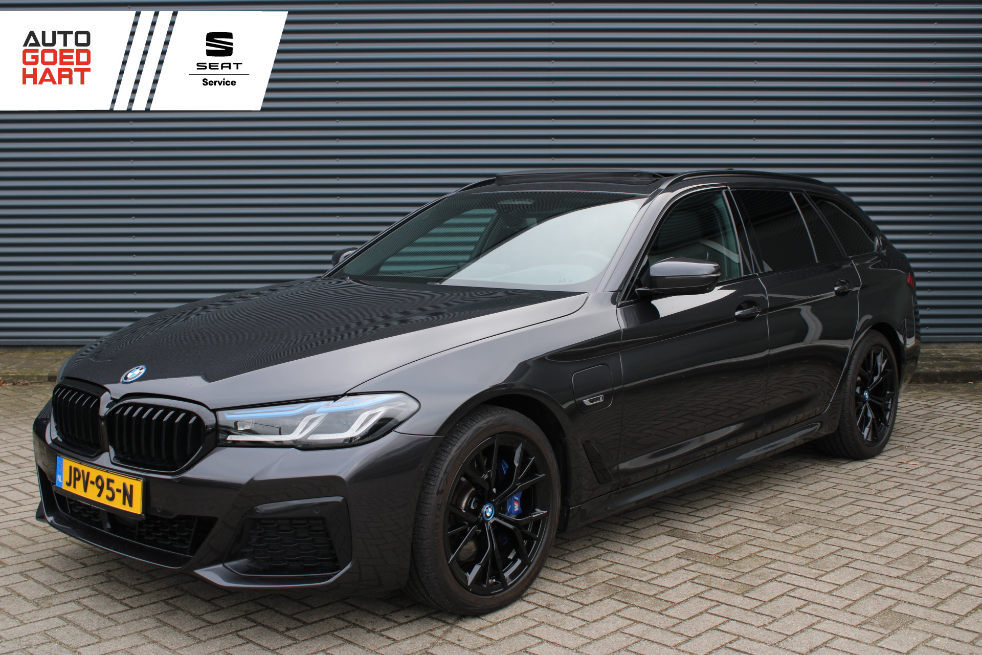 Foto van BMW 530E XDRIVE