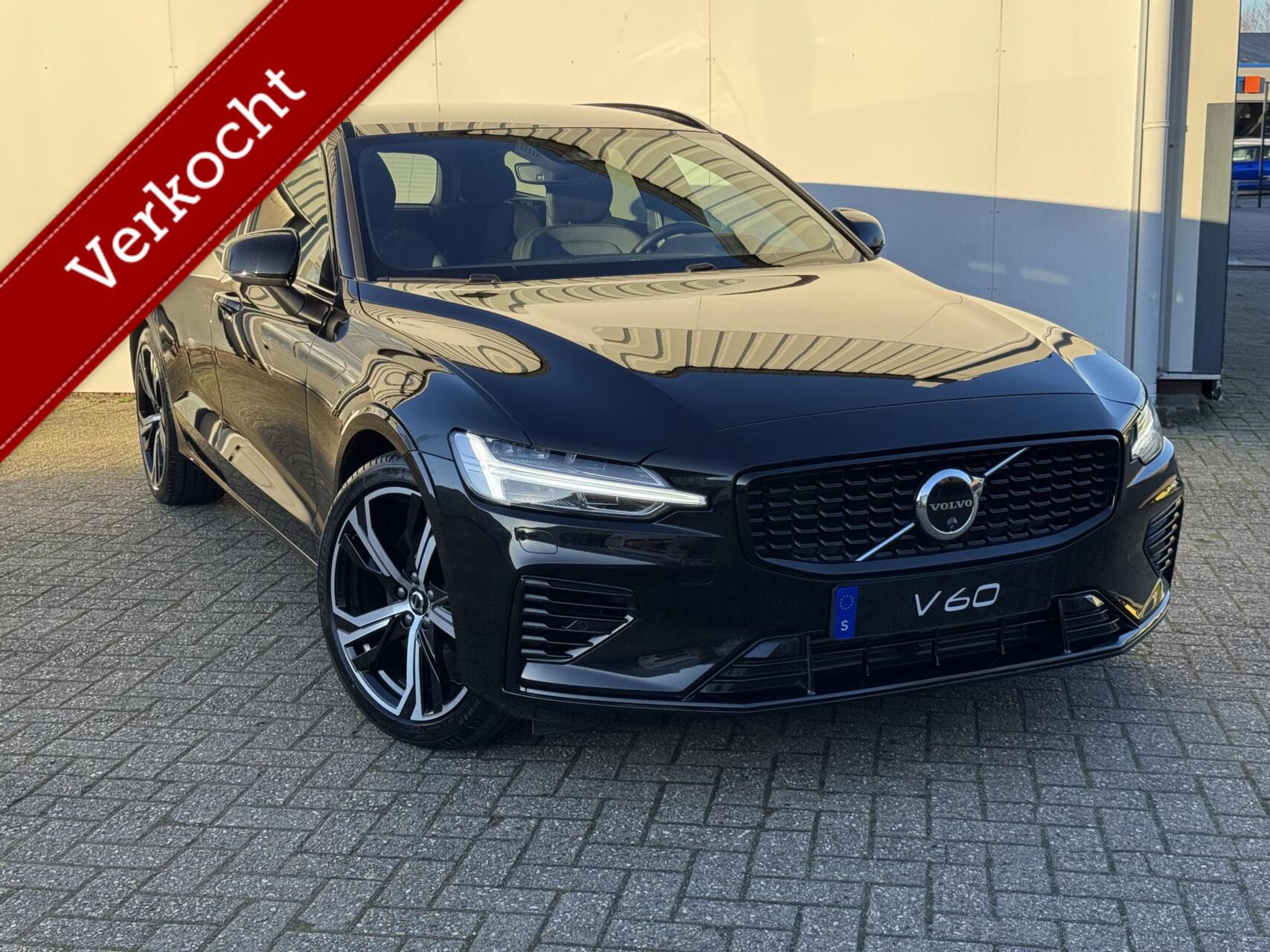 Volvo V60 T6 Plug-in hybrid AWD Plus Dark|360 camera|HK-audio|ACC|BLIS 2025 - voorkant