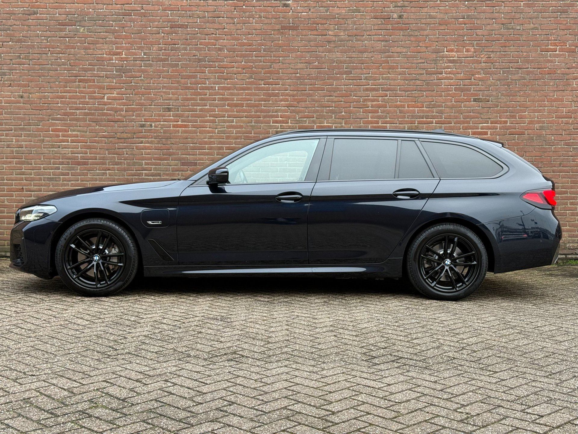Foto van BMW 530e