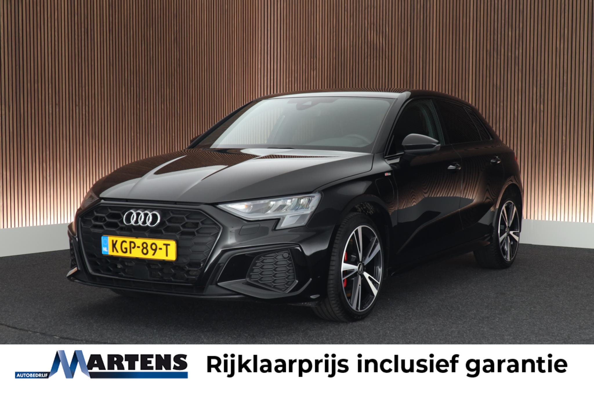 Audi A3 45 TFSIe 45 TFSI e 245pk S edition 2022 - voorkant