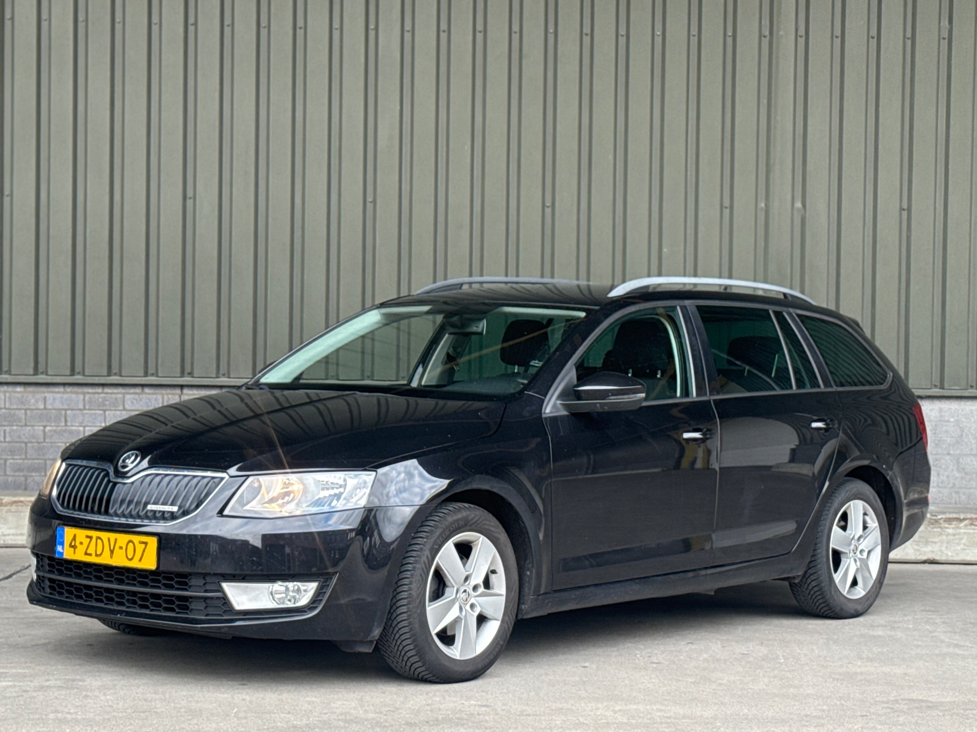 Skoda Octavia 1.6 TDI Greenline Businessline 2014 - voorkant