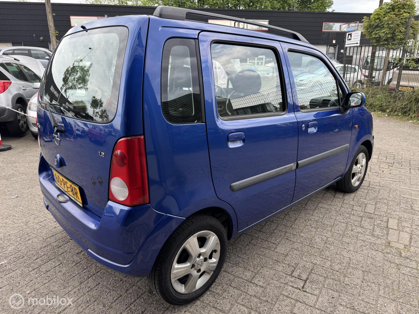 Foto van Opel Agila
