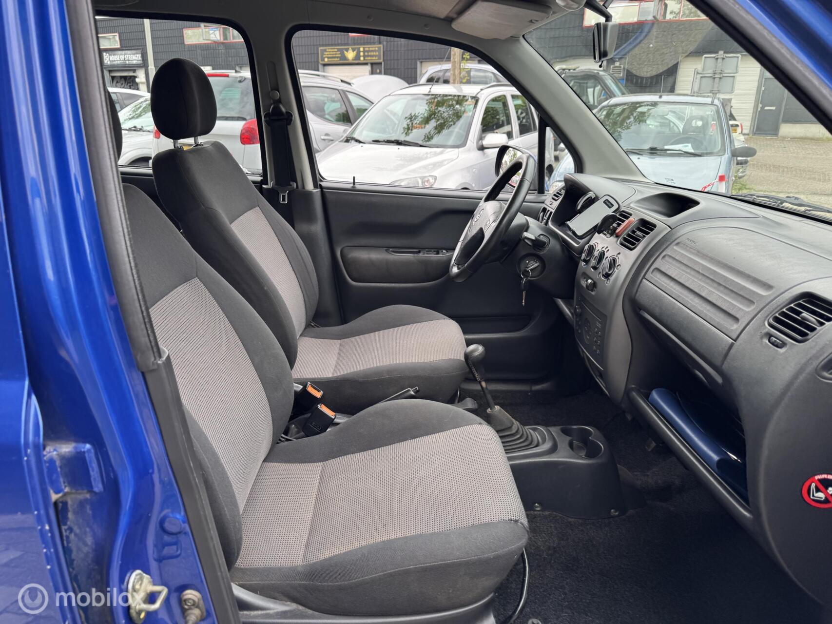 Foto van Opel Agila