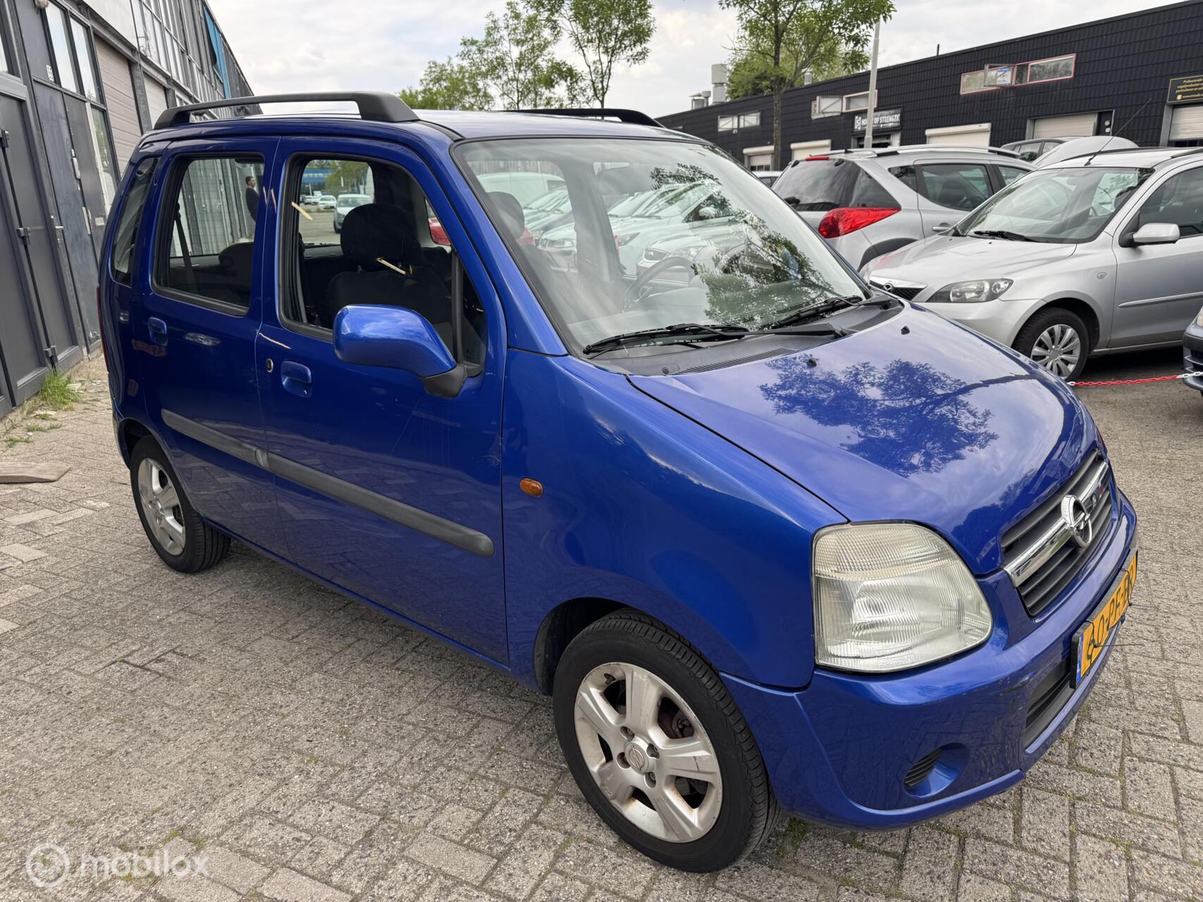 Foto van Opel Agila
