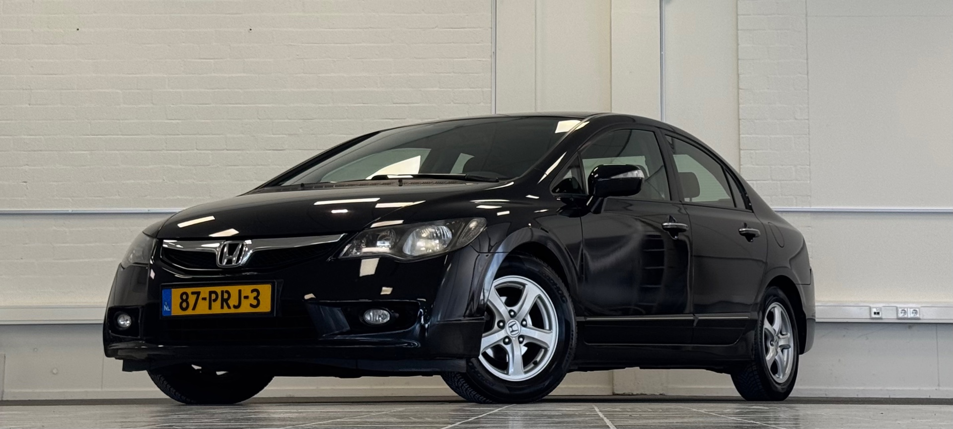 Foto van HONDA CIVIC 4DR HYBRID