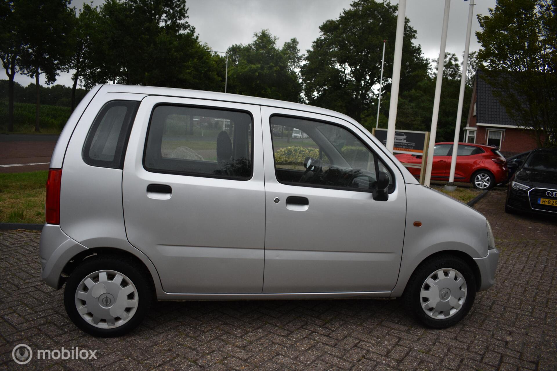 Foto van Opel Agila