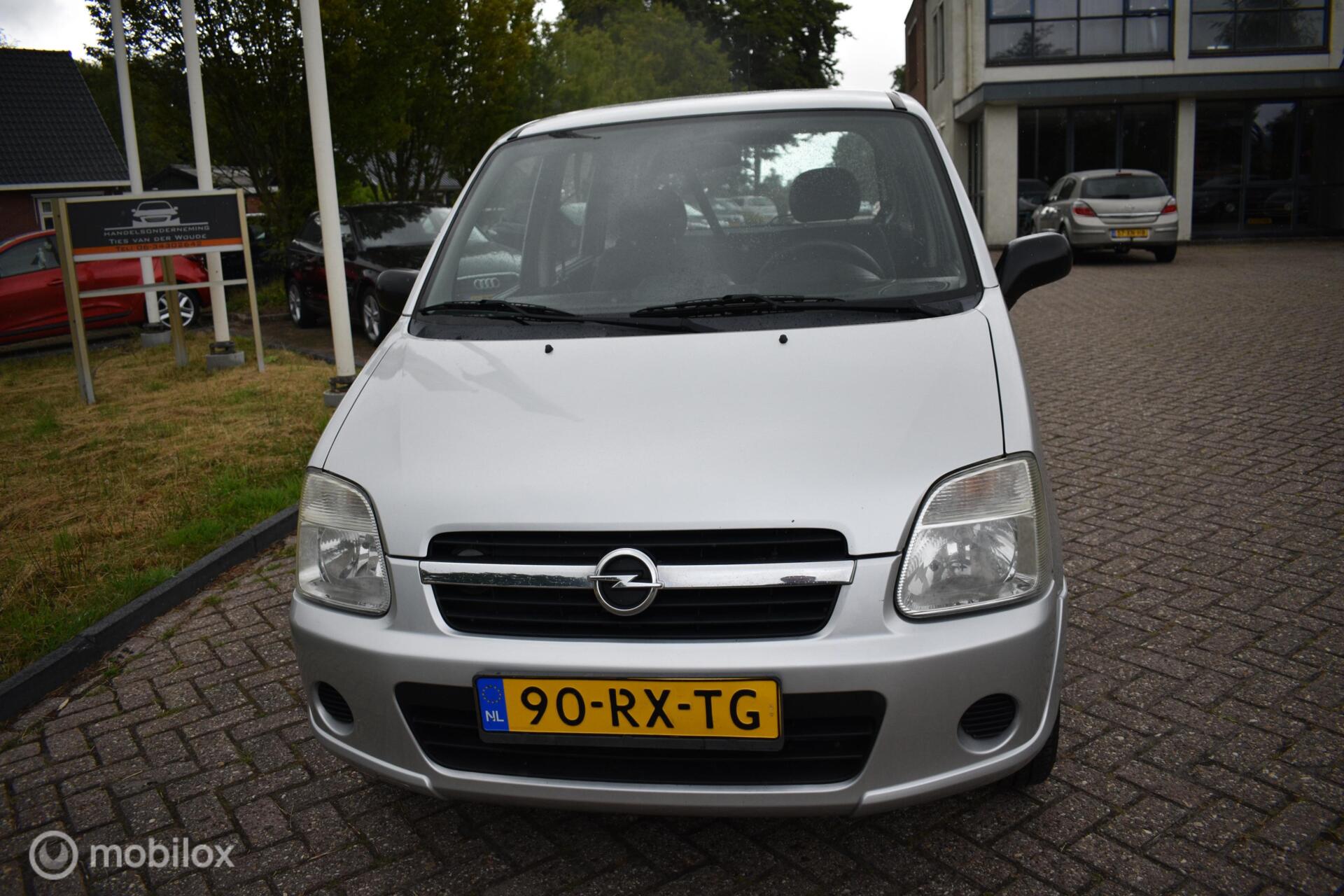 Foto van Opel Agila