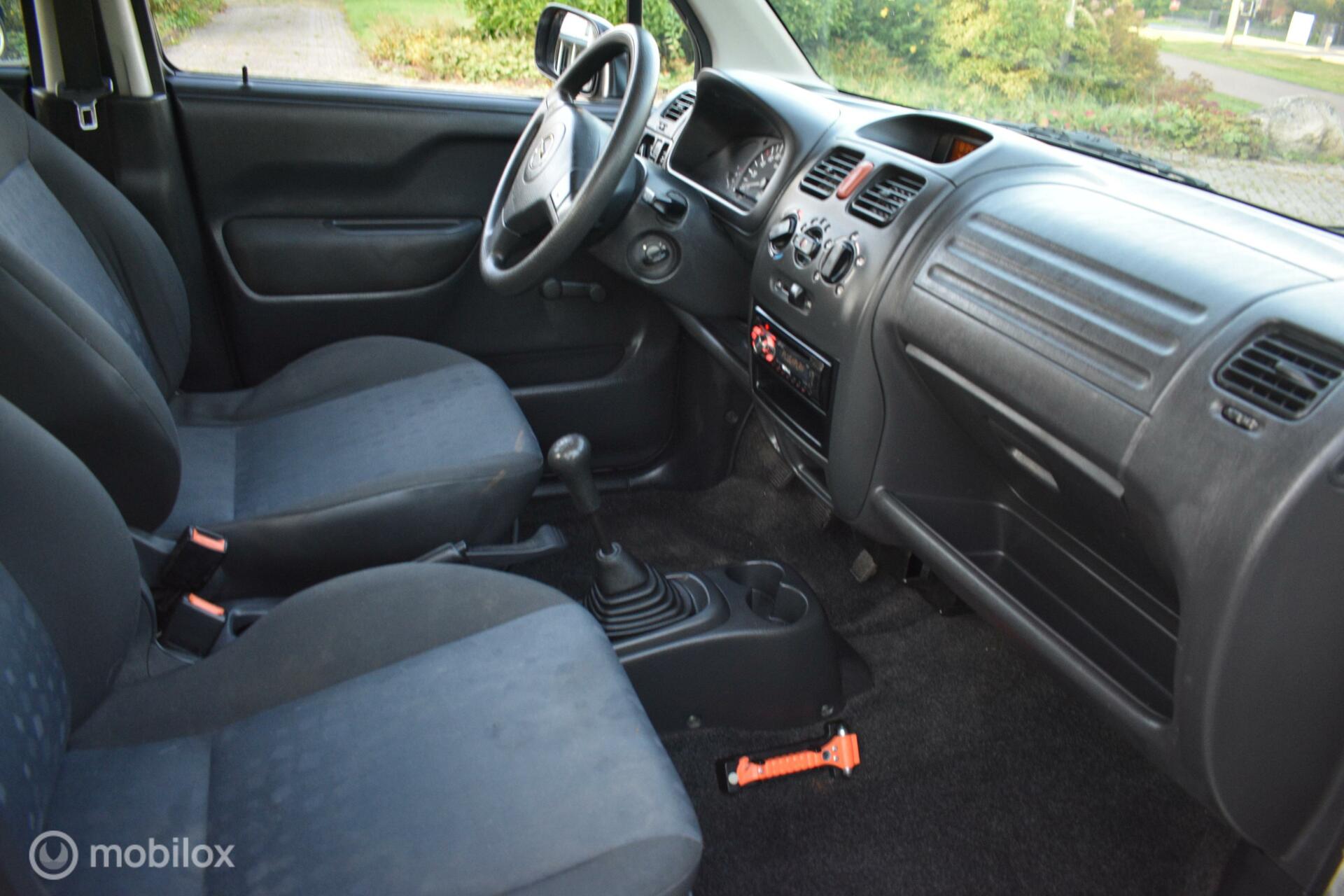 Foto van Opel Agila