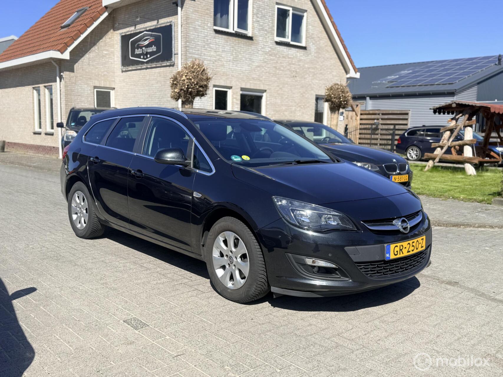 Foto van OPEL ASTRA SPORTS TOURER