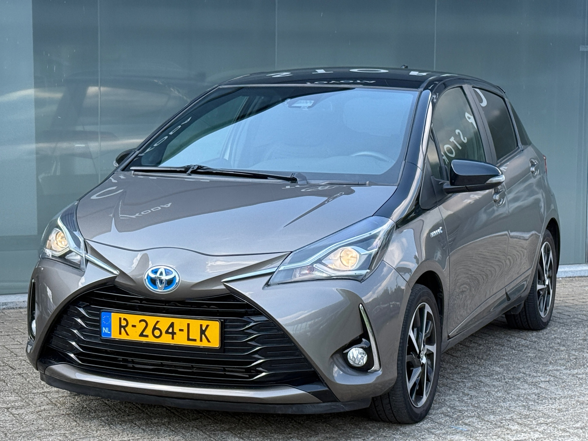 Foto van Toyota Toyota Yaris Hybrid