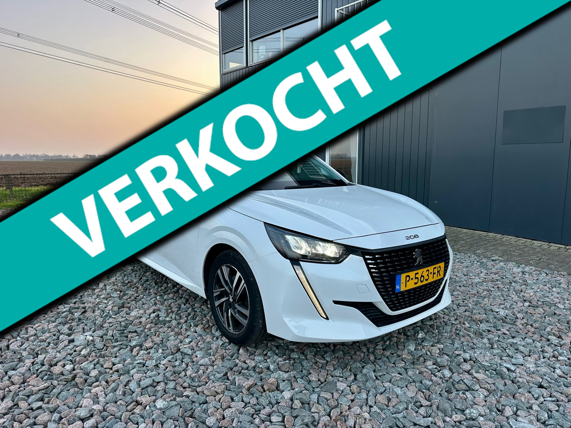 Peugeot 208 1.2 PureTech Allure 2022 - voorkant