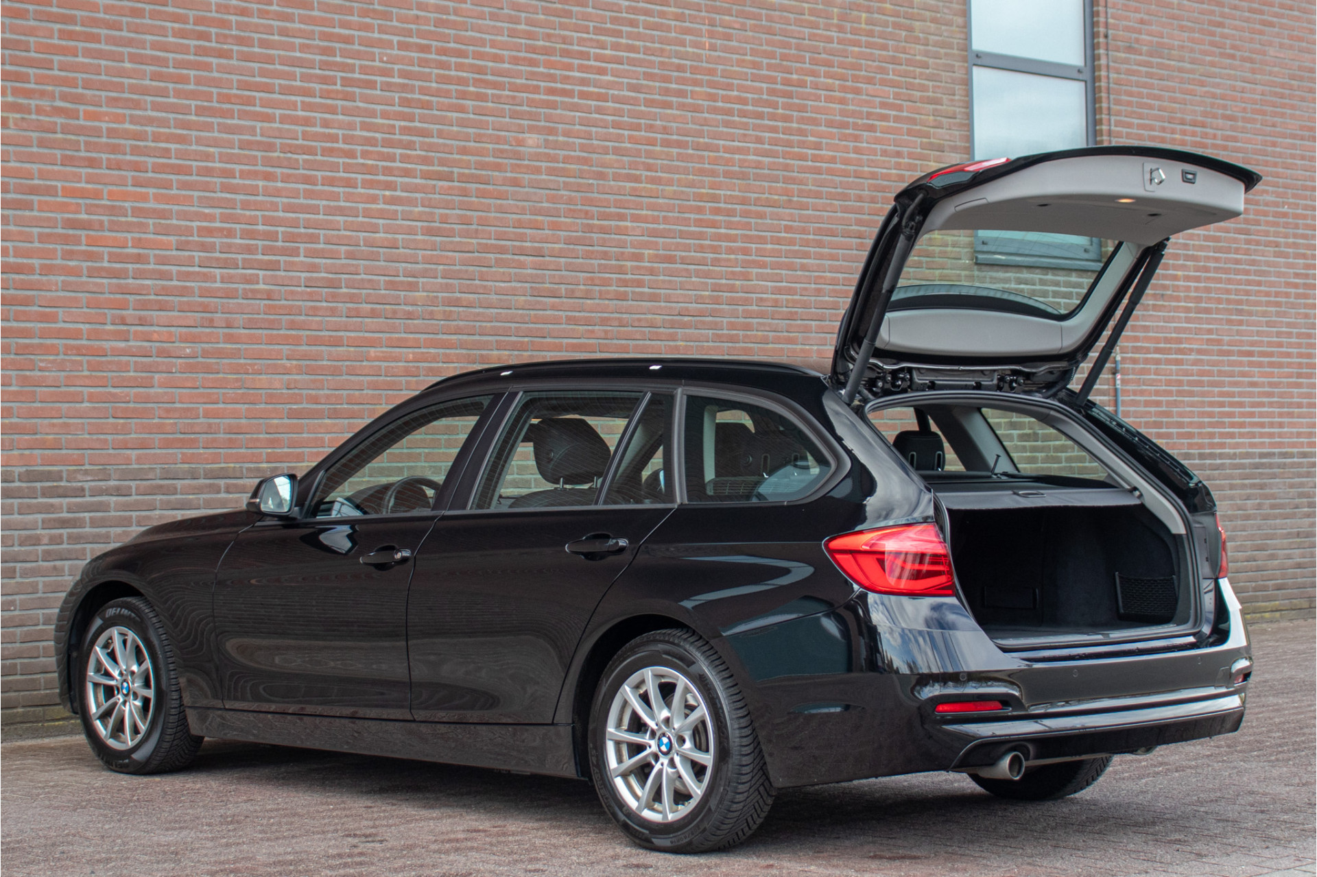 Foto van BMW 318i
