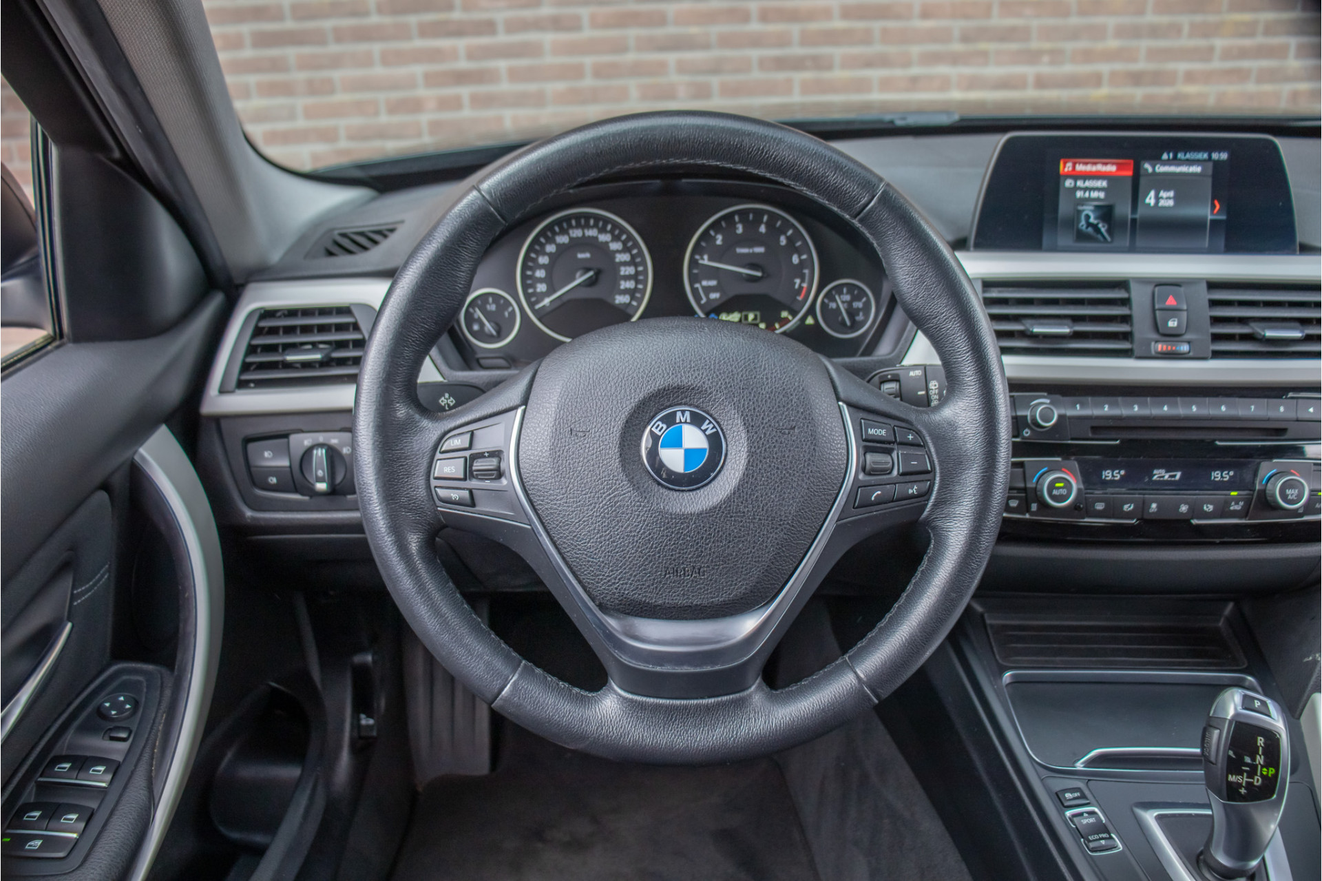 Foto van BMW 318i