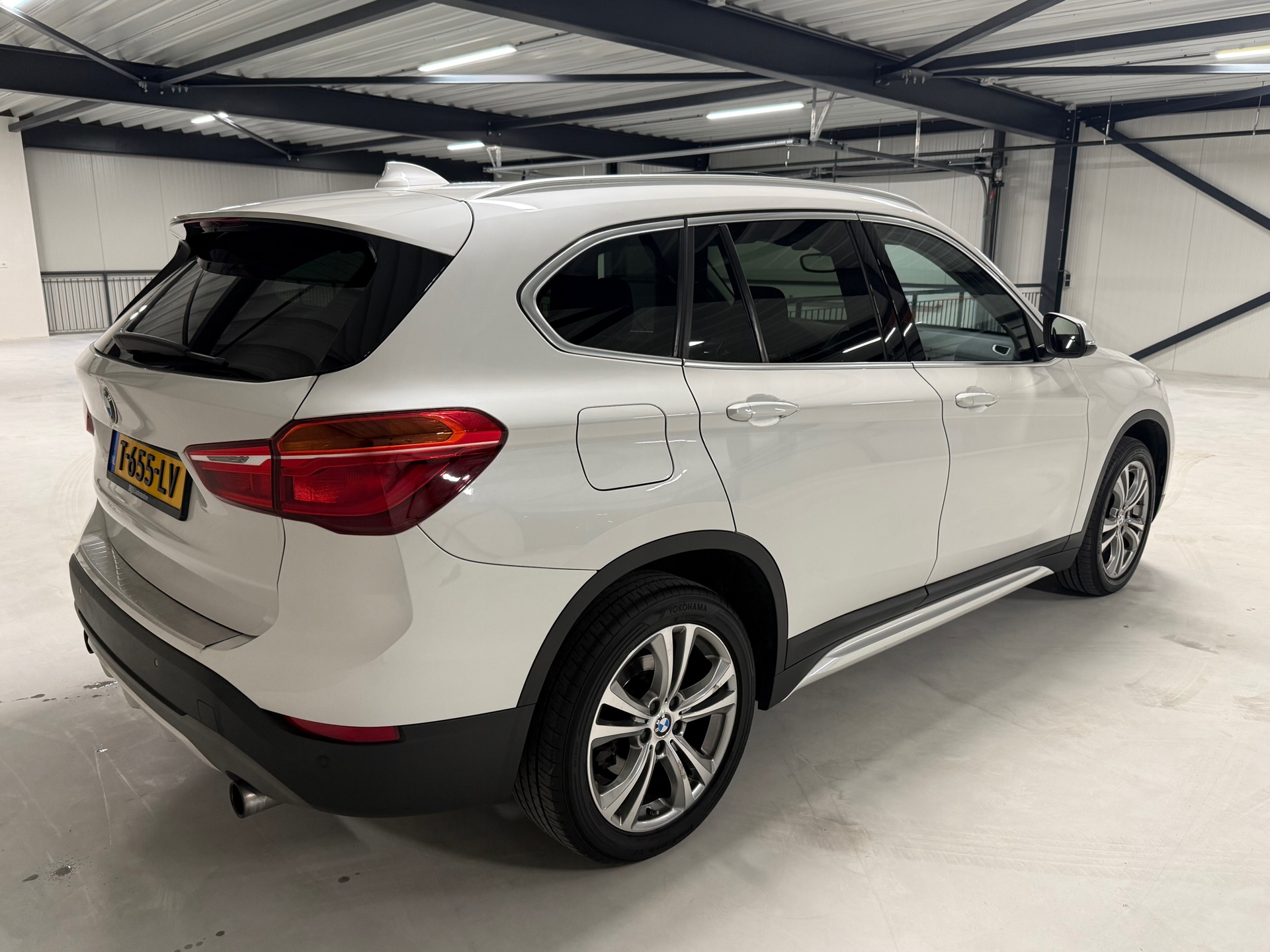 Foto van BMW X1 Xdrive20i