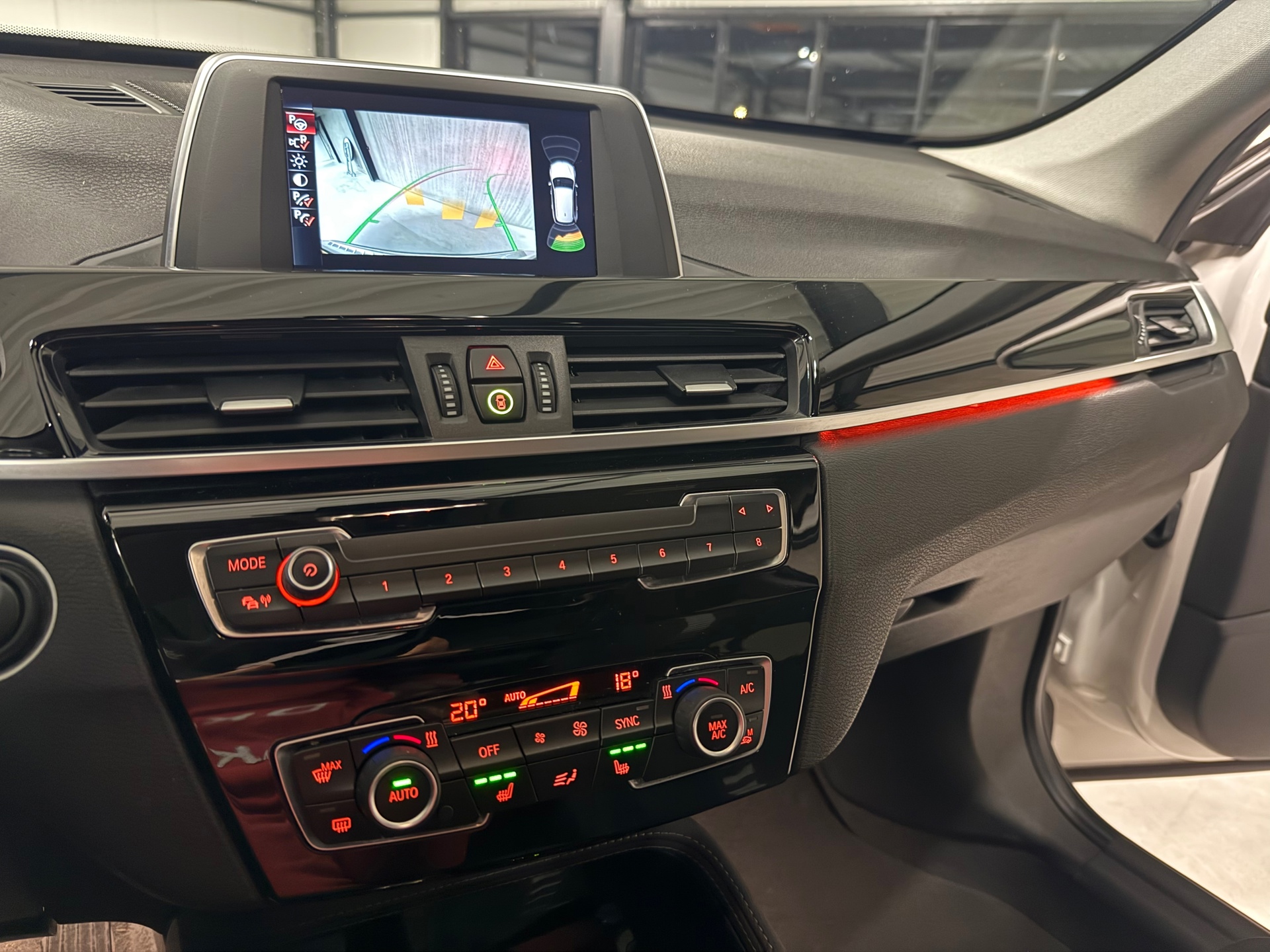 Foto van BMW X1 Xdrive20i