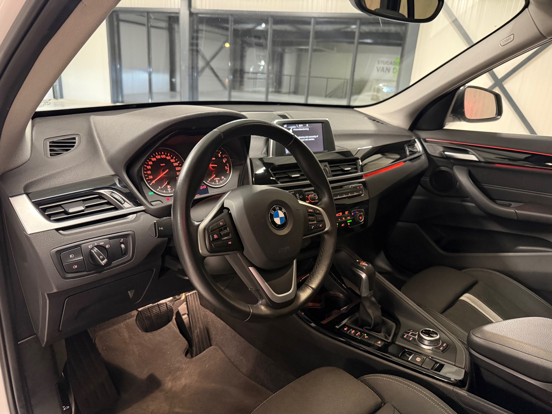 Foto van BMW X1 Xdrive20i