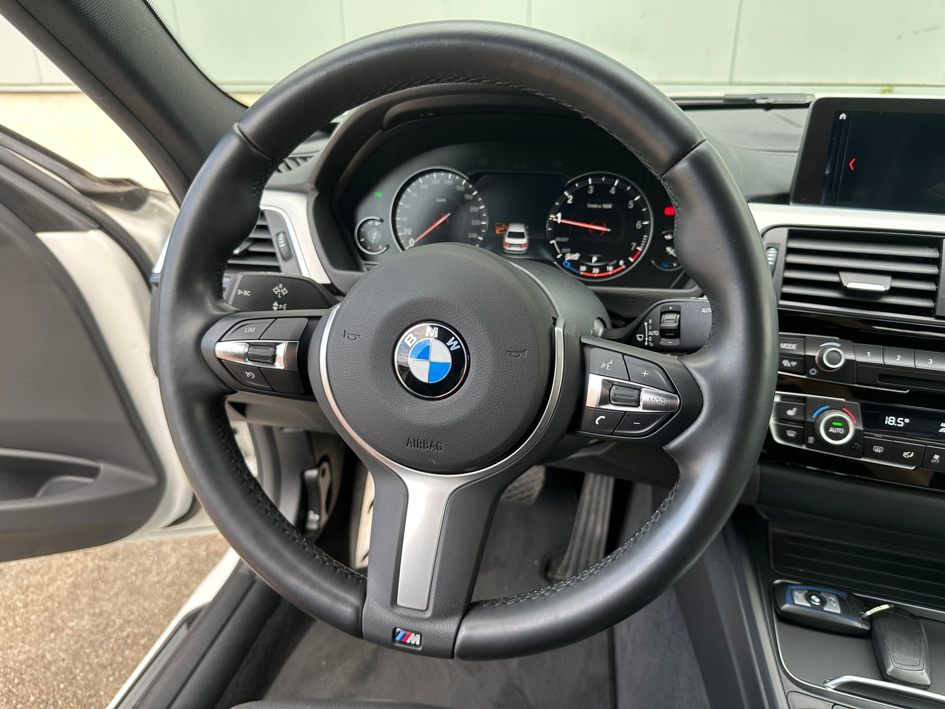 Foto van BMW 318i