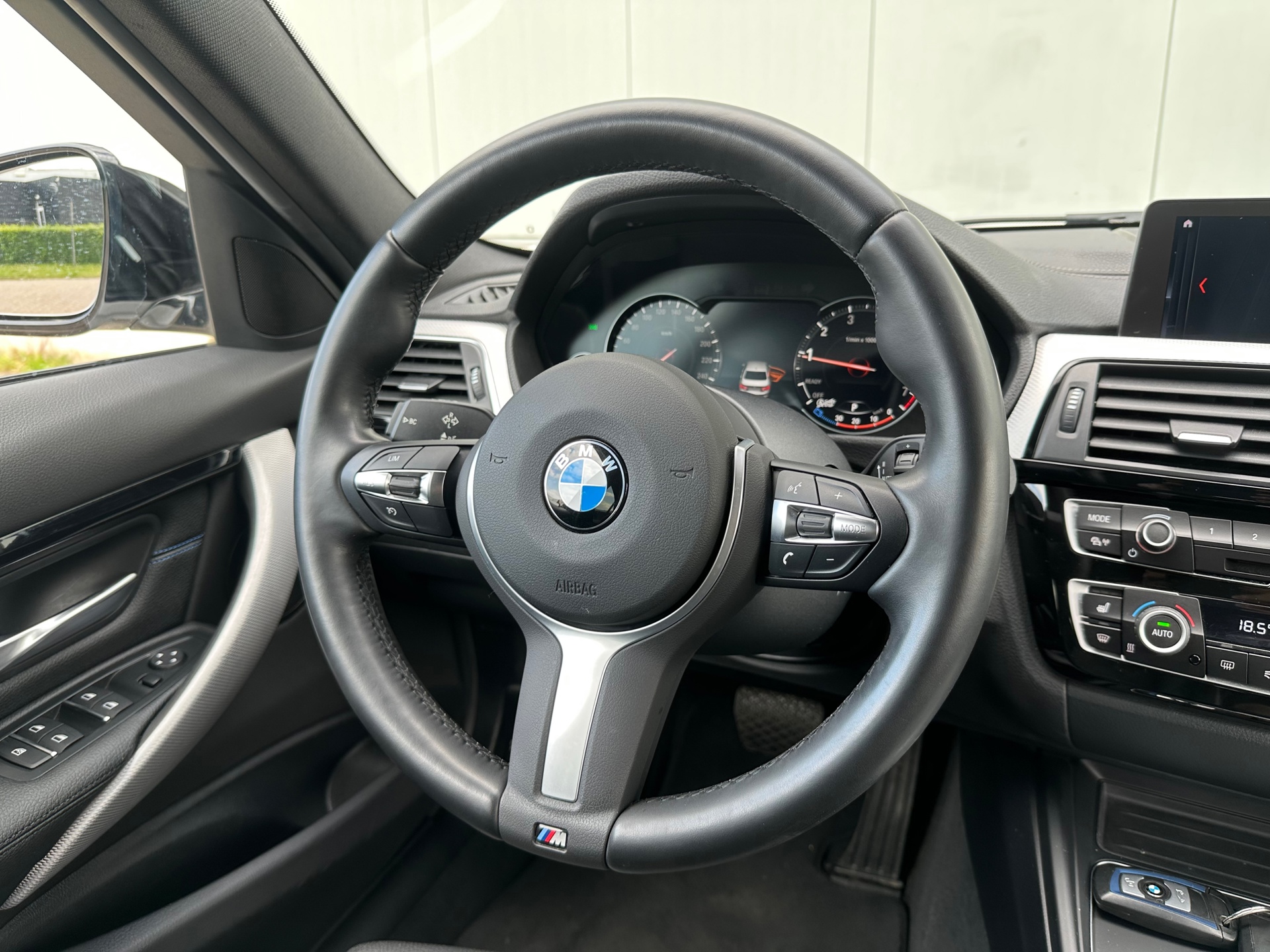 Foto van BMW 318i