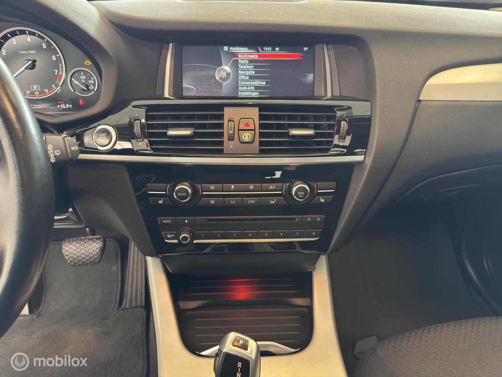 Foto van BMW X3 Xdrive28i