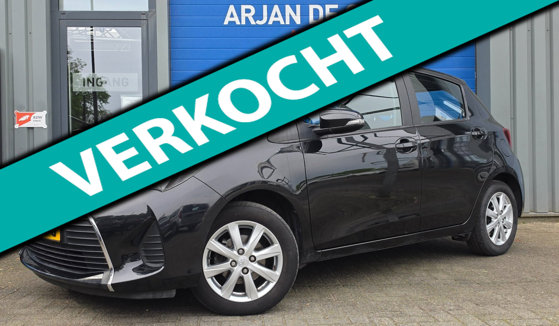 Toyota Toyota Yaris 1.3 VVT-i 100PK 5Drs Navi Cruise NAP Camera Trekhaak 2016 - voorkant