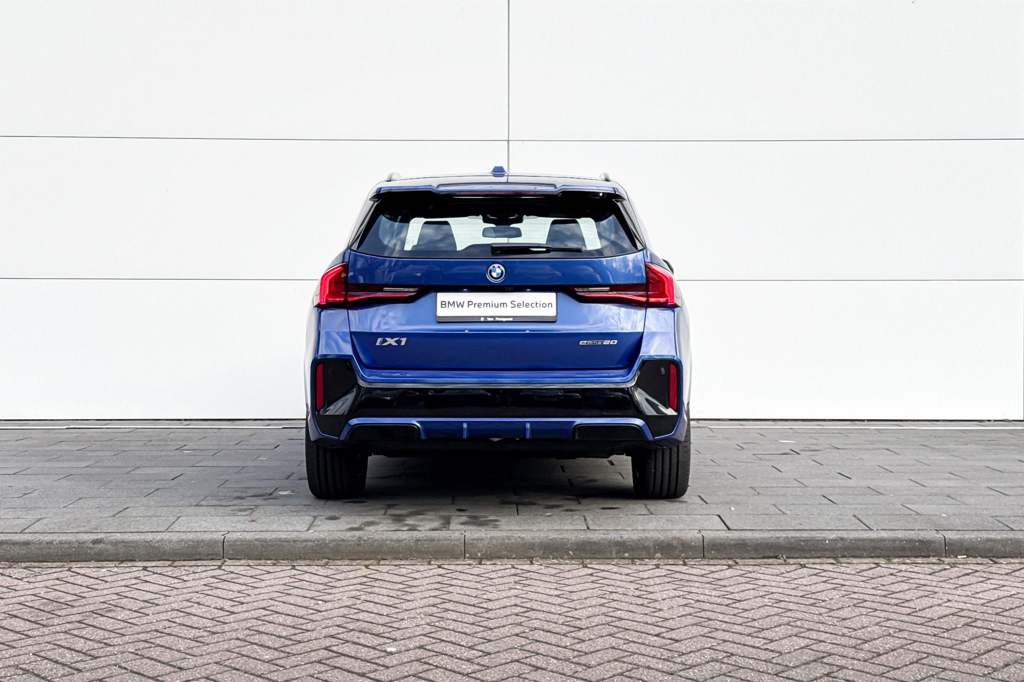 Foto van BMW Ix1 Edrive20