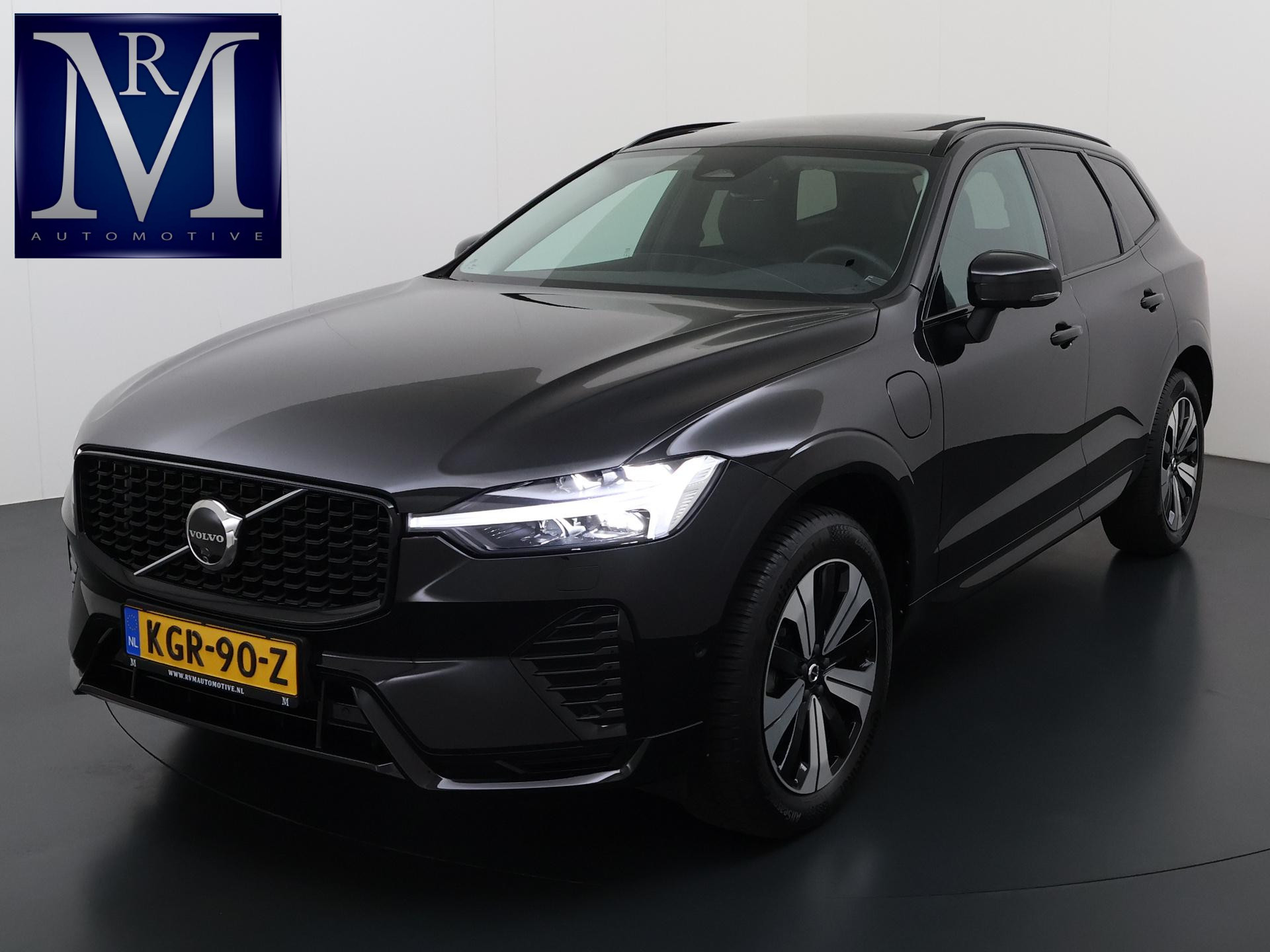 Volvo Xc60 2.0 T6 Plug-in hybrid AWD Plus Dark 2024 - voorkant
