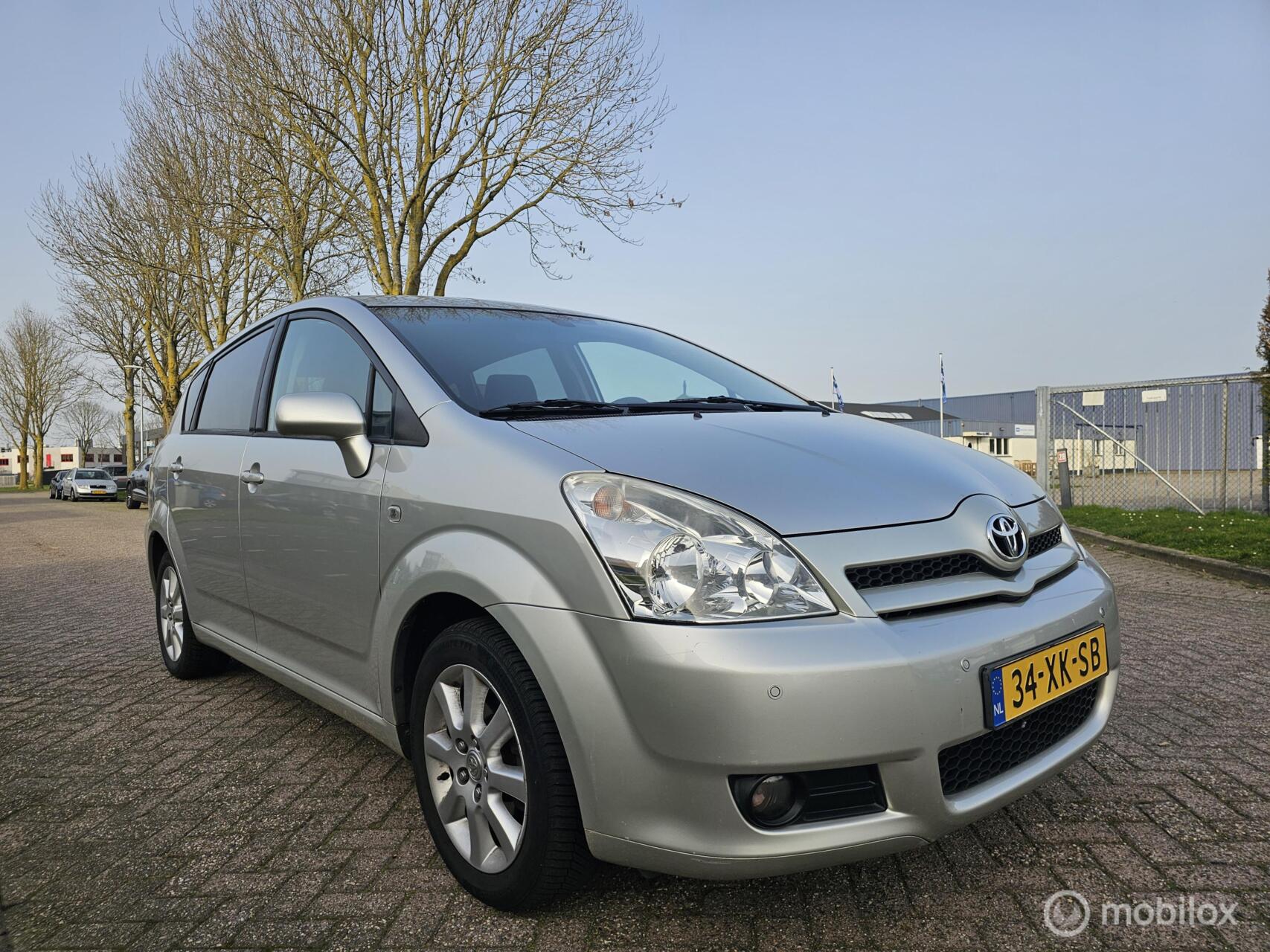 Foto van TOYOTA TOYOTA COROLLA VERSO