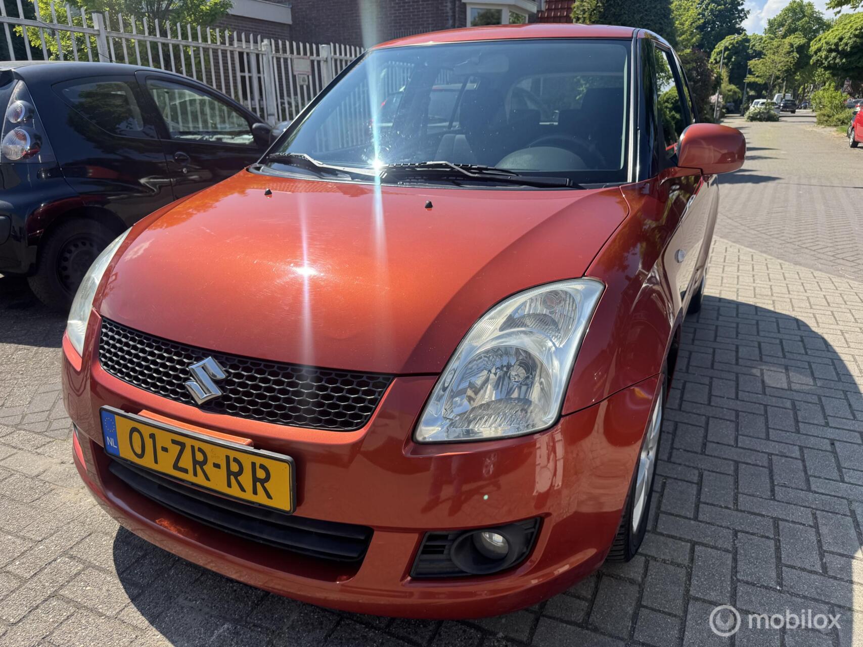 Foto van SUZUKI SWIFT