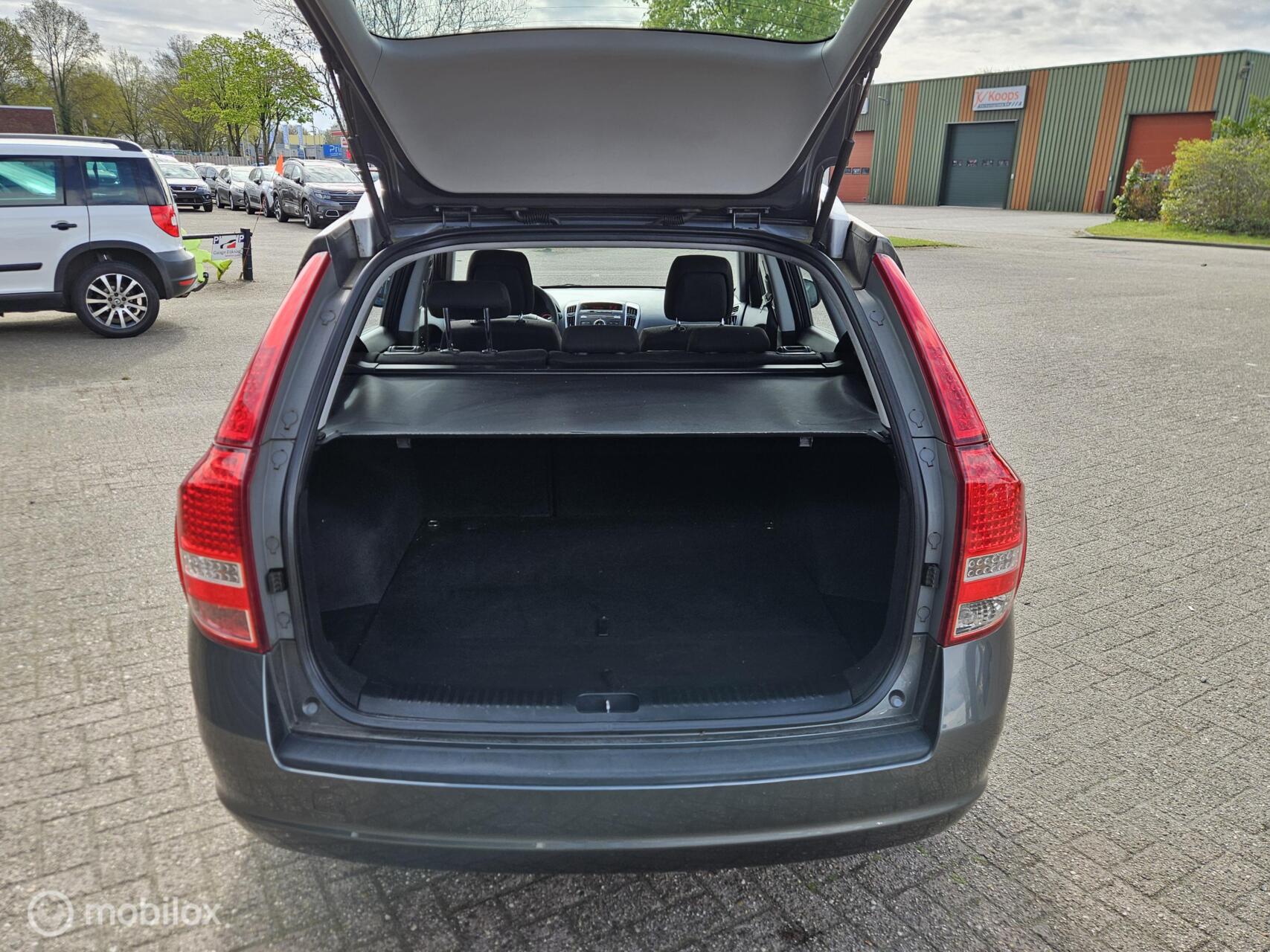 Foto van Kia Cee D