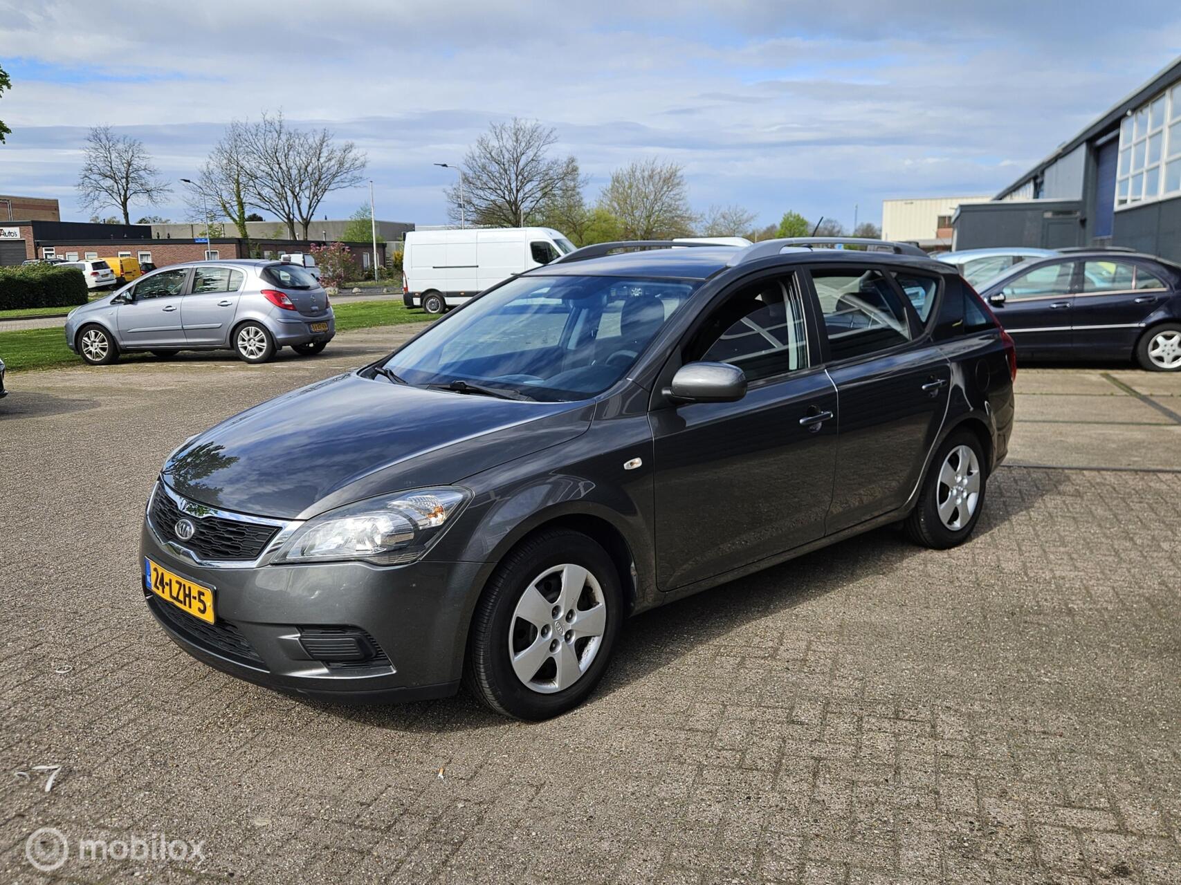Foto van Kia Cee D