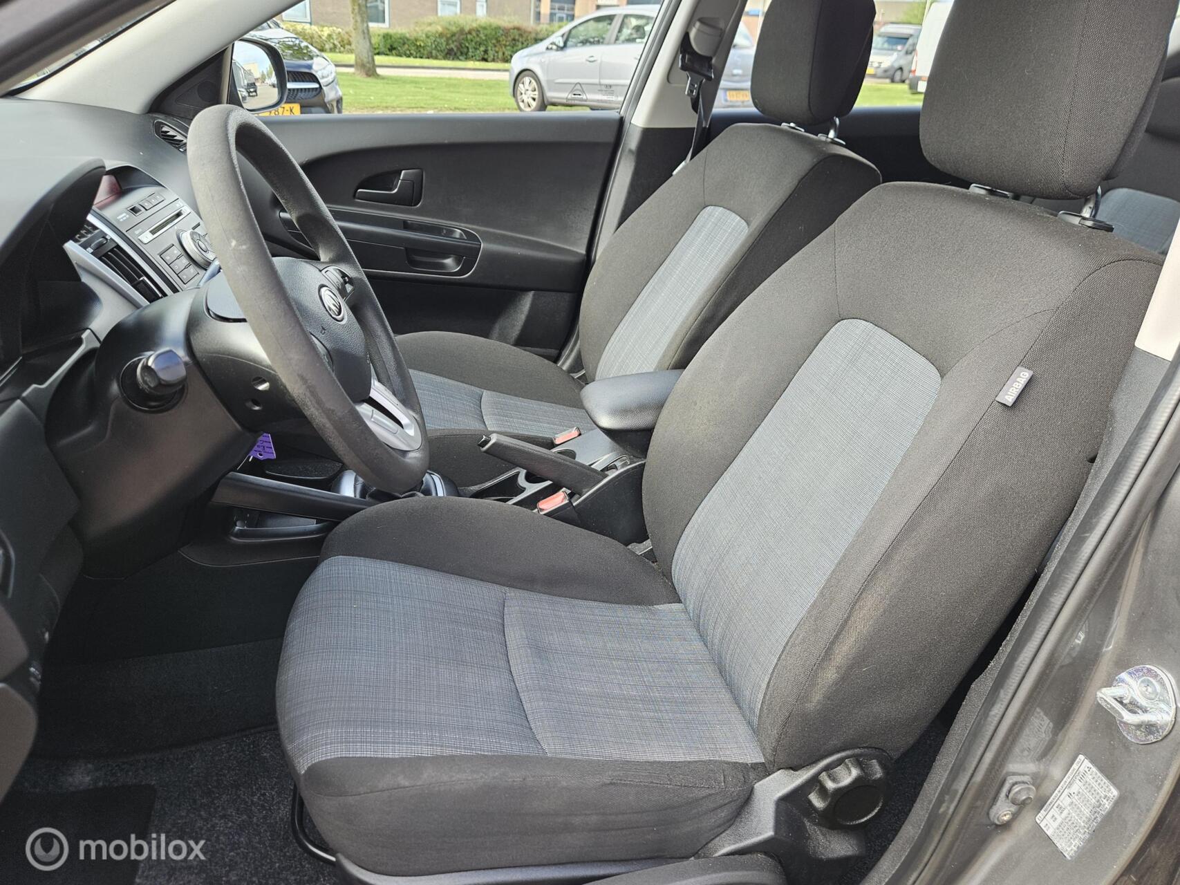 Foto van Kia Cee D